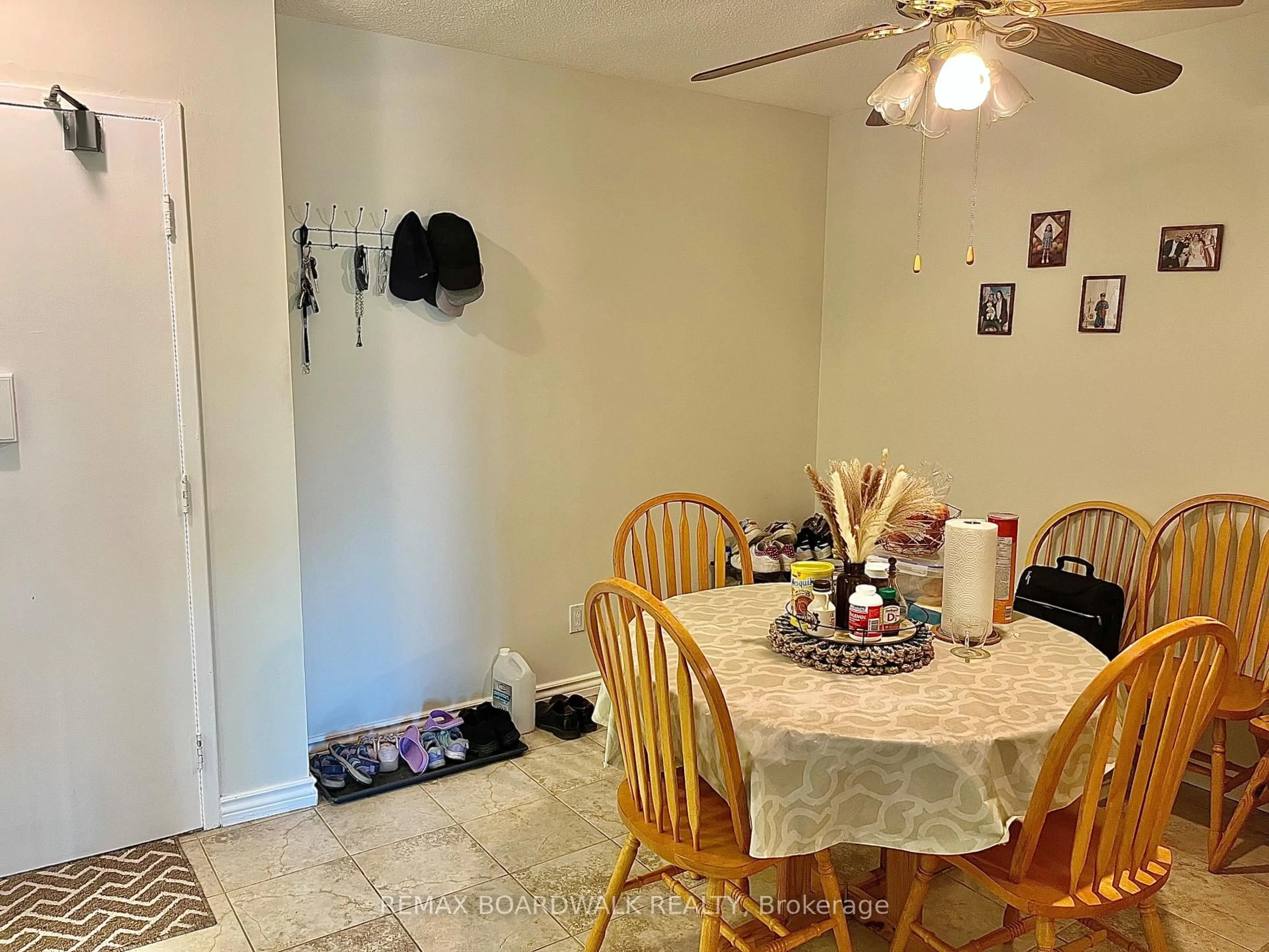 A pic of a room for 555 BRITTANY Dr #407, Ottawa Ontario K1K 4C5