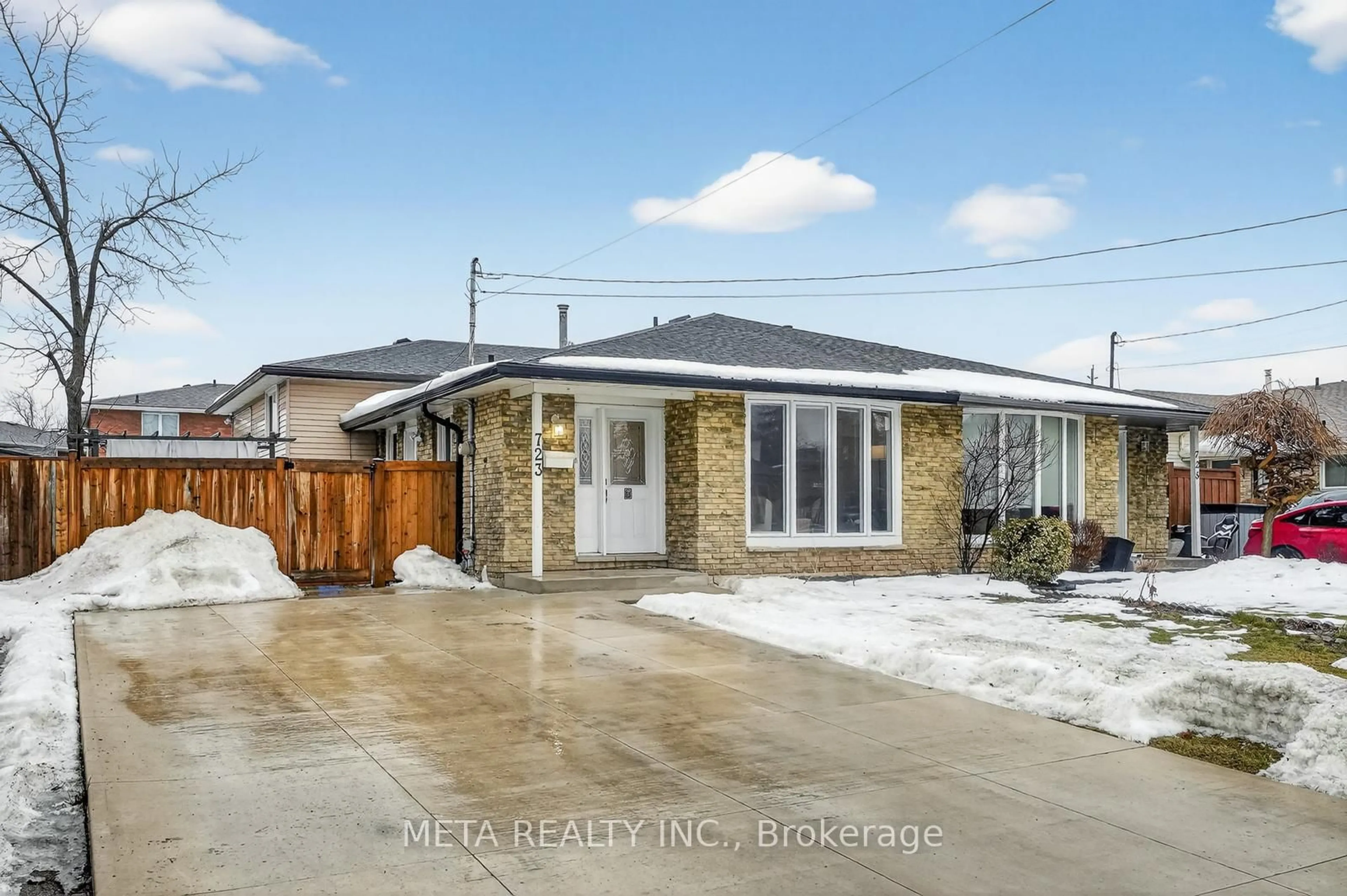 Home with brick exterior material, street for 723 West 5th St, Hamilton Ontario L9C 3R3