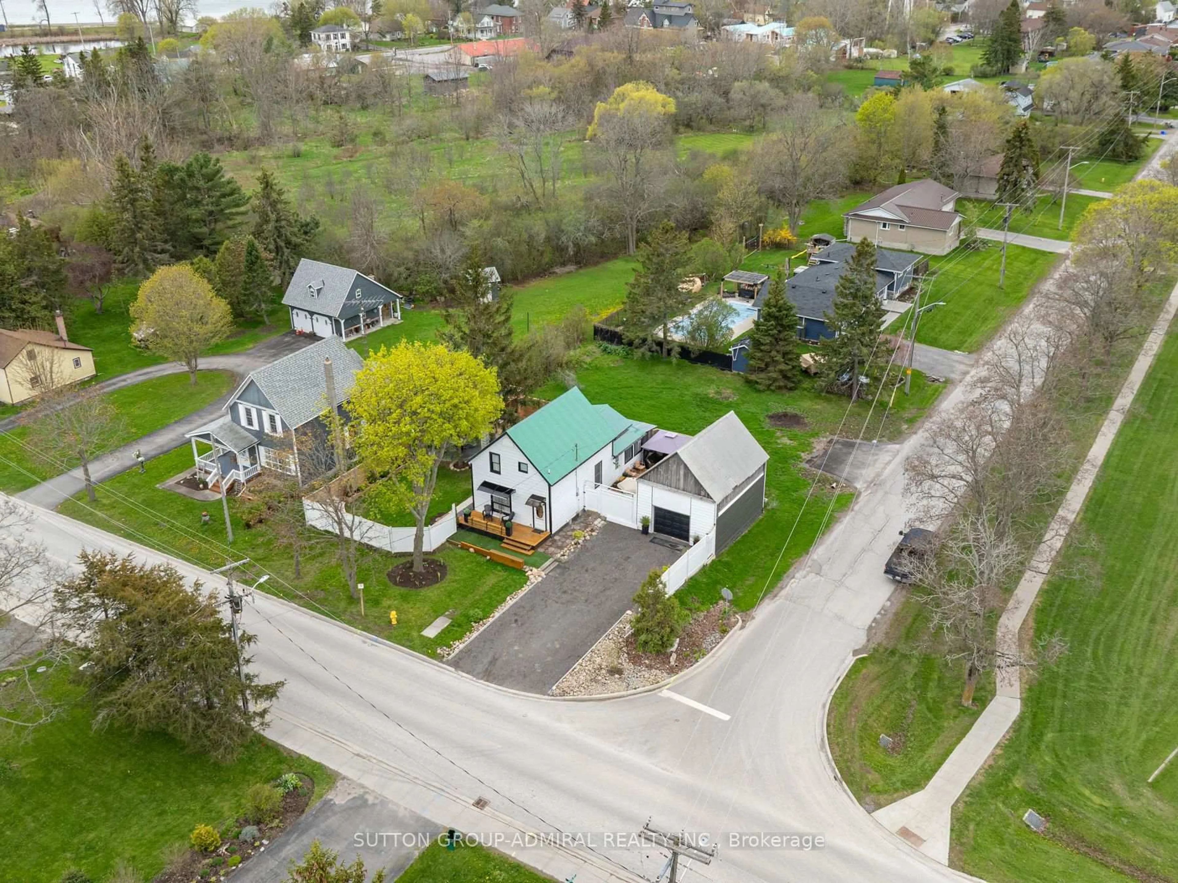 A pic from outside/outdoor area/front of a property/back of a property/a pic from drone, street for 70 Belleville St, Prince Edward County Ontario K0K 3L0