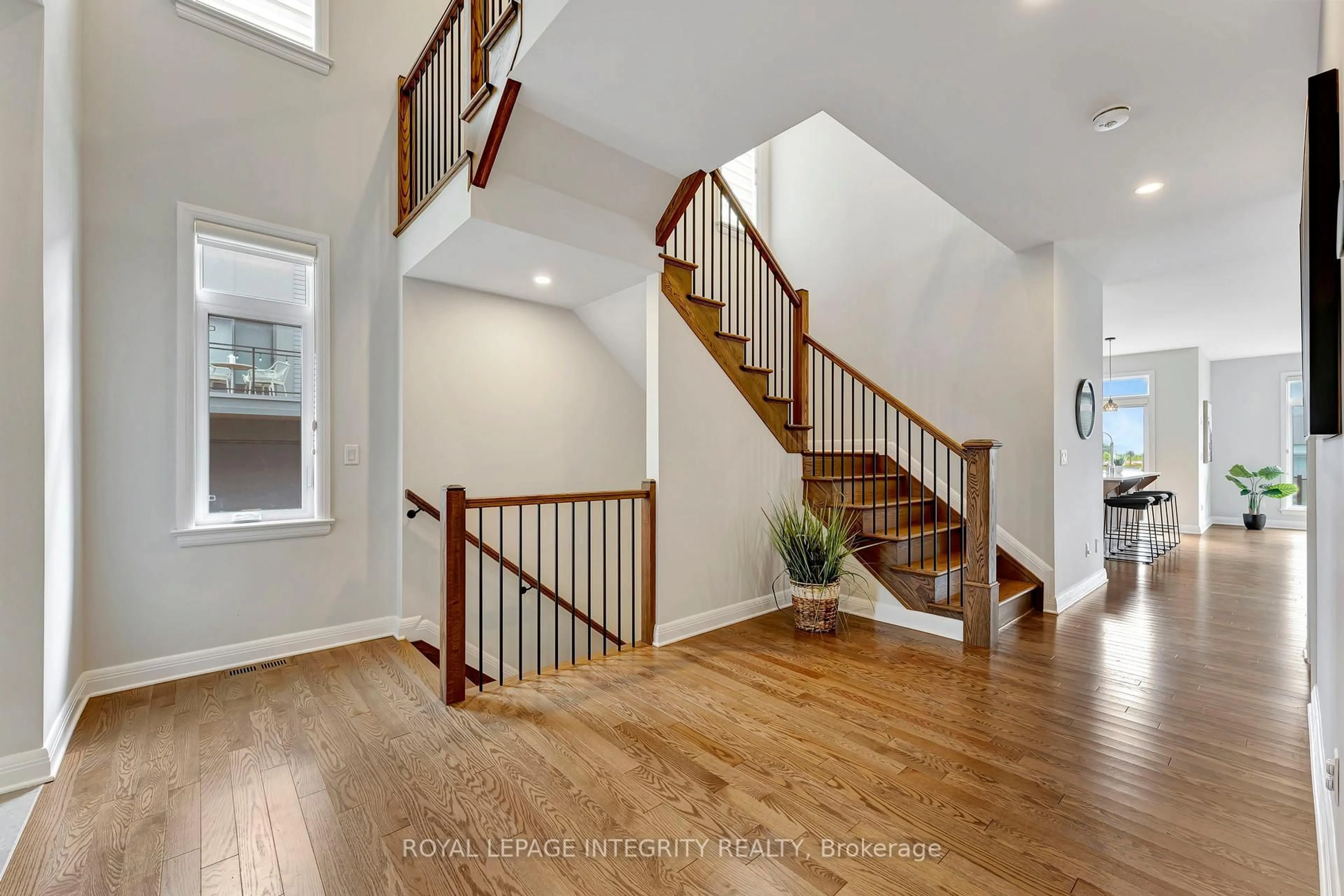 Unknown for 885 Moses Tennisco St, Ottawa Ontario K1K 5A2