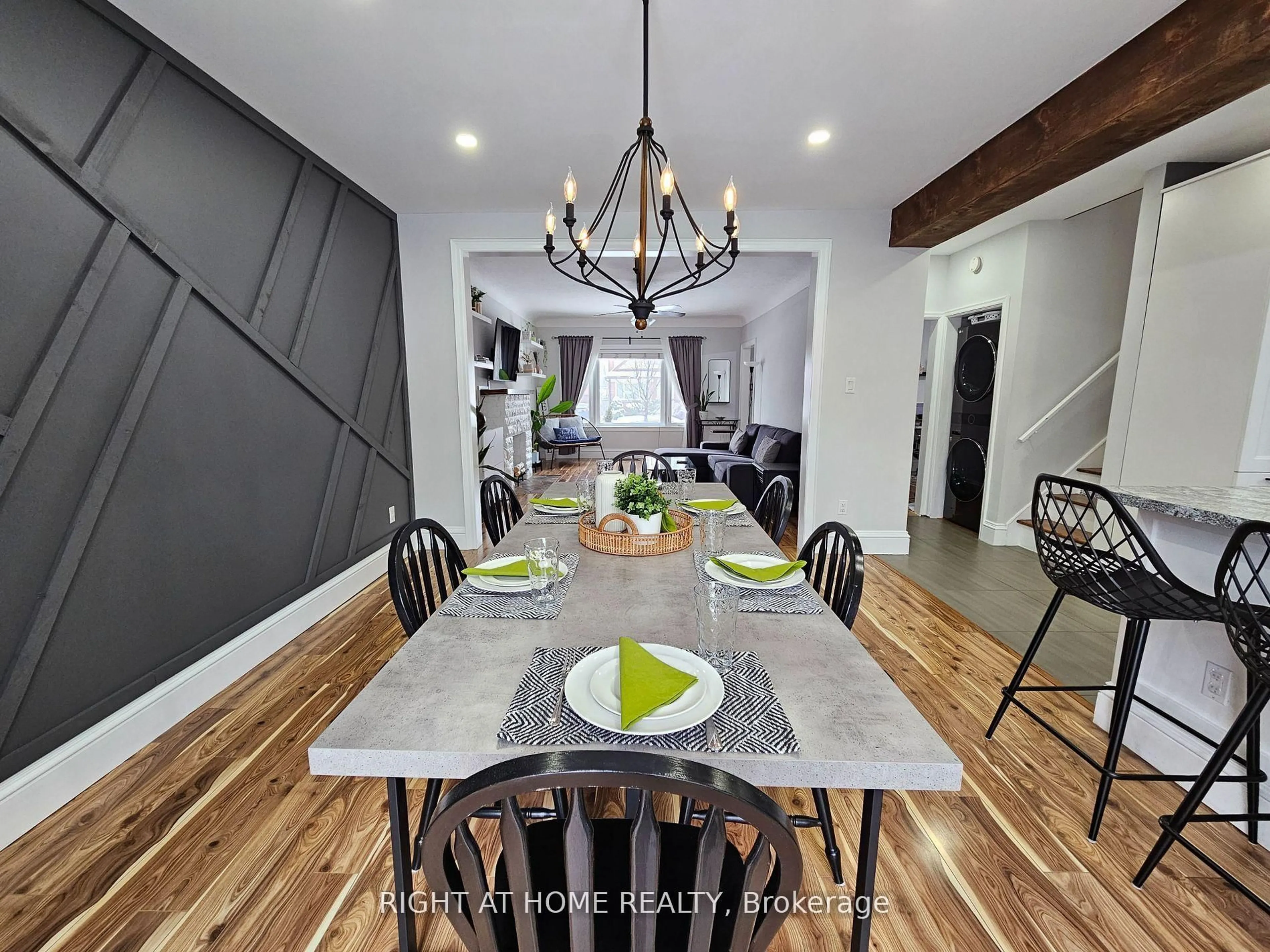 Unknown for 214 Kenilworth Ave, Hamilton Ontario L8K 2T4