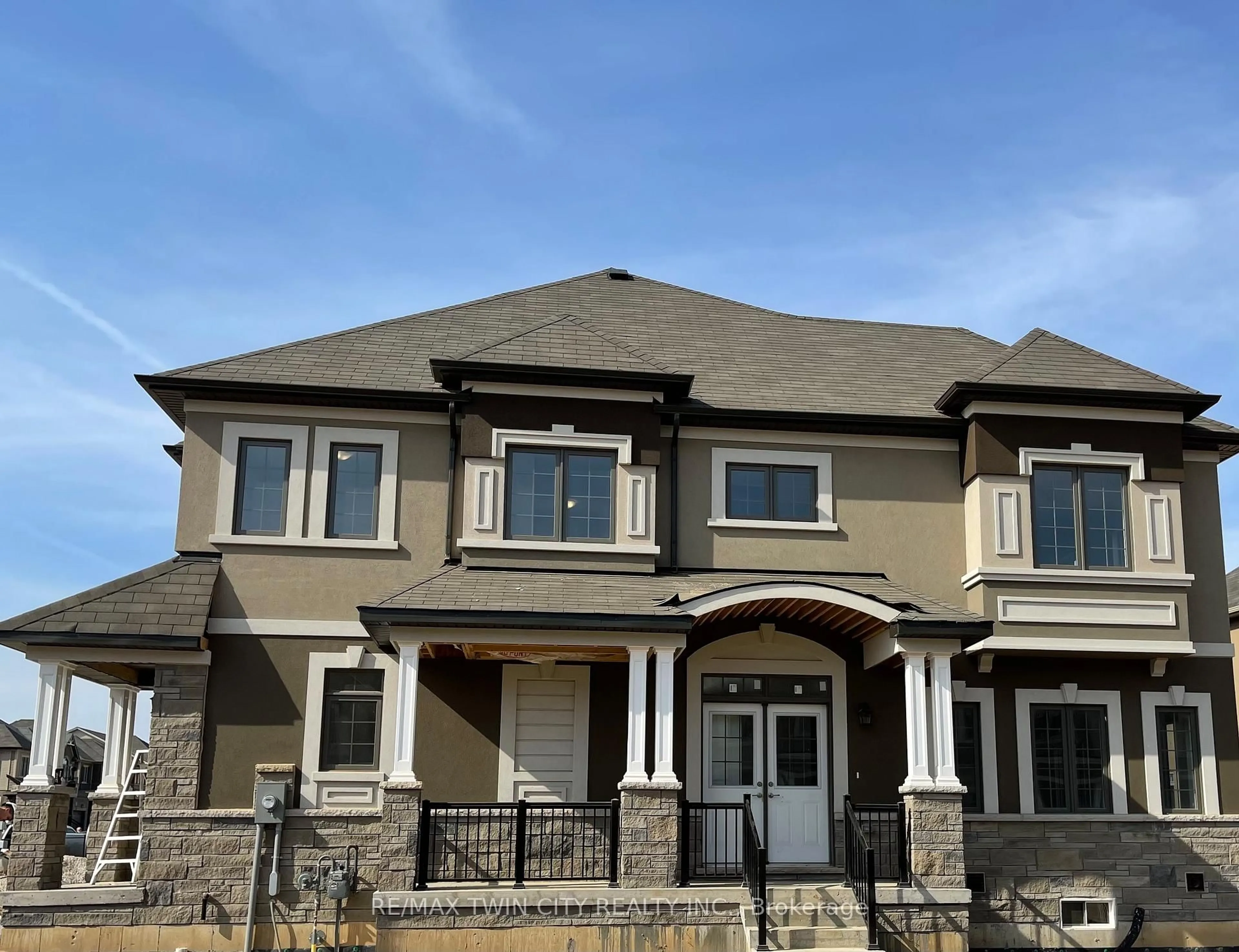 Home with vinyl exterior material, building for 107 Flagg Ave, Brant Ontario N3L 0J8