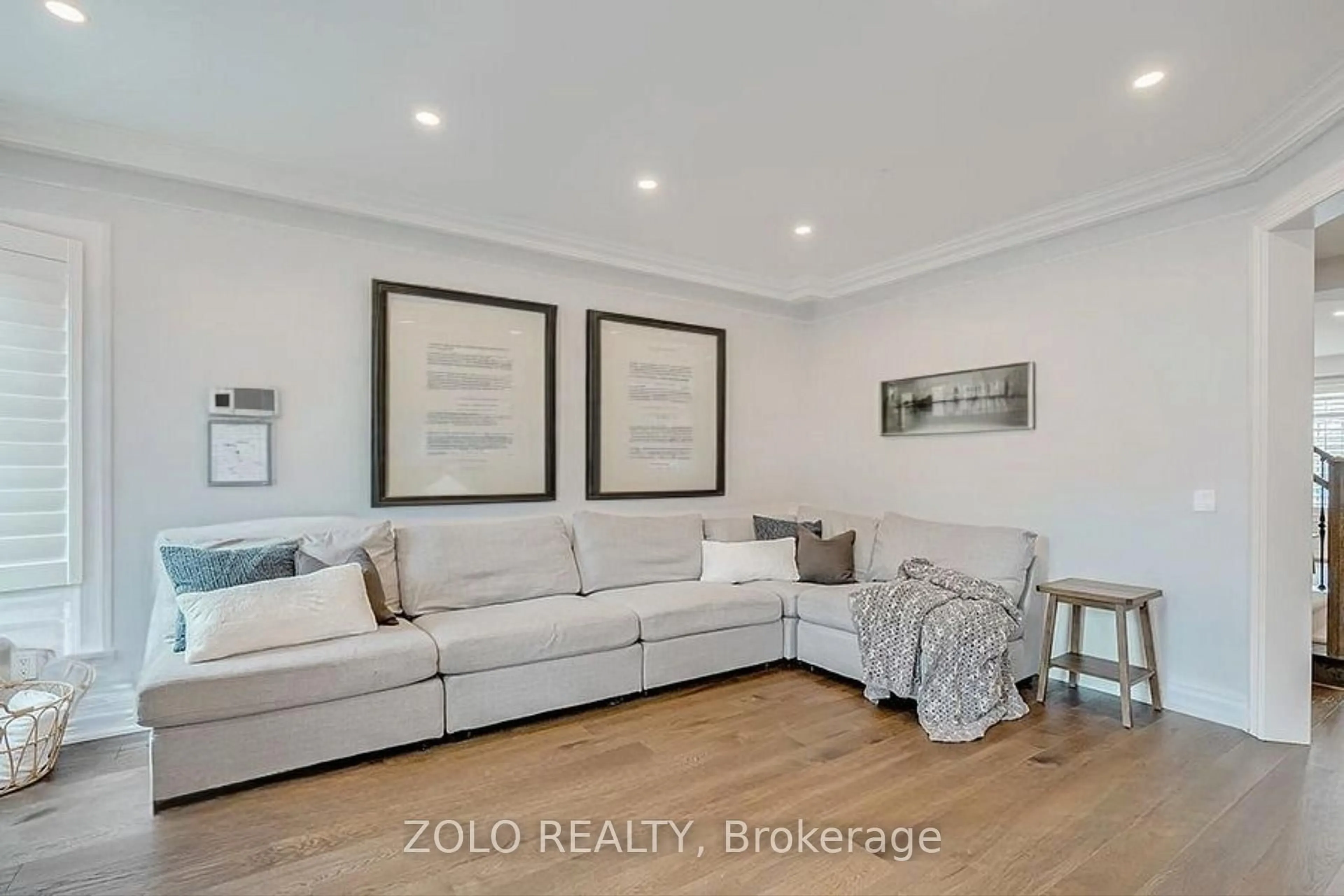 Living room with furniture, unknown for 107 Attridge Cres, Hamilton Ontario L8B 0T9