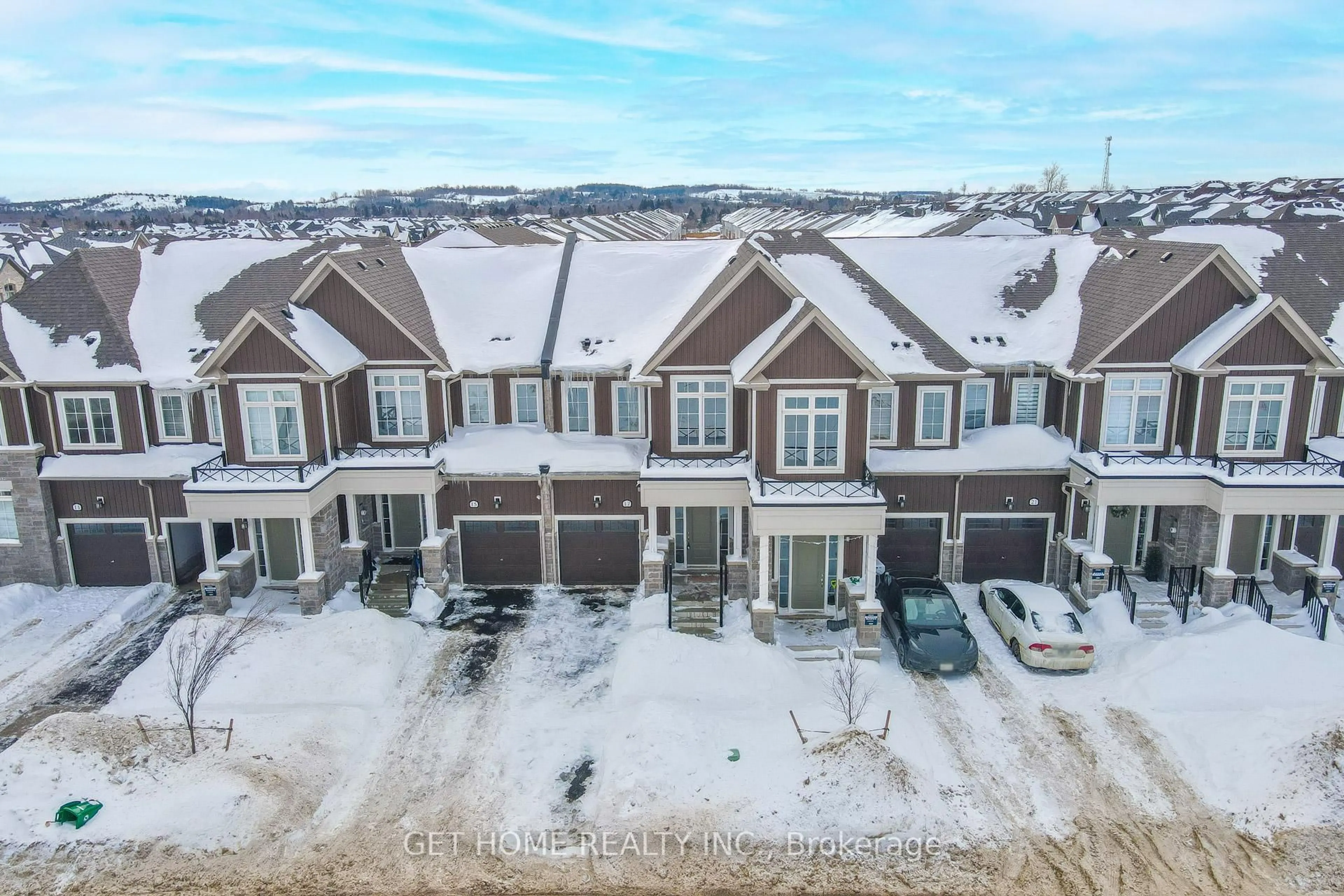 A pic from outside/outdoor area/front of a property/back of a property/a pic from drone, unknown for 17 Steer Rd, Erin Ontario N0B 1T0