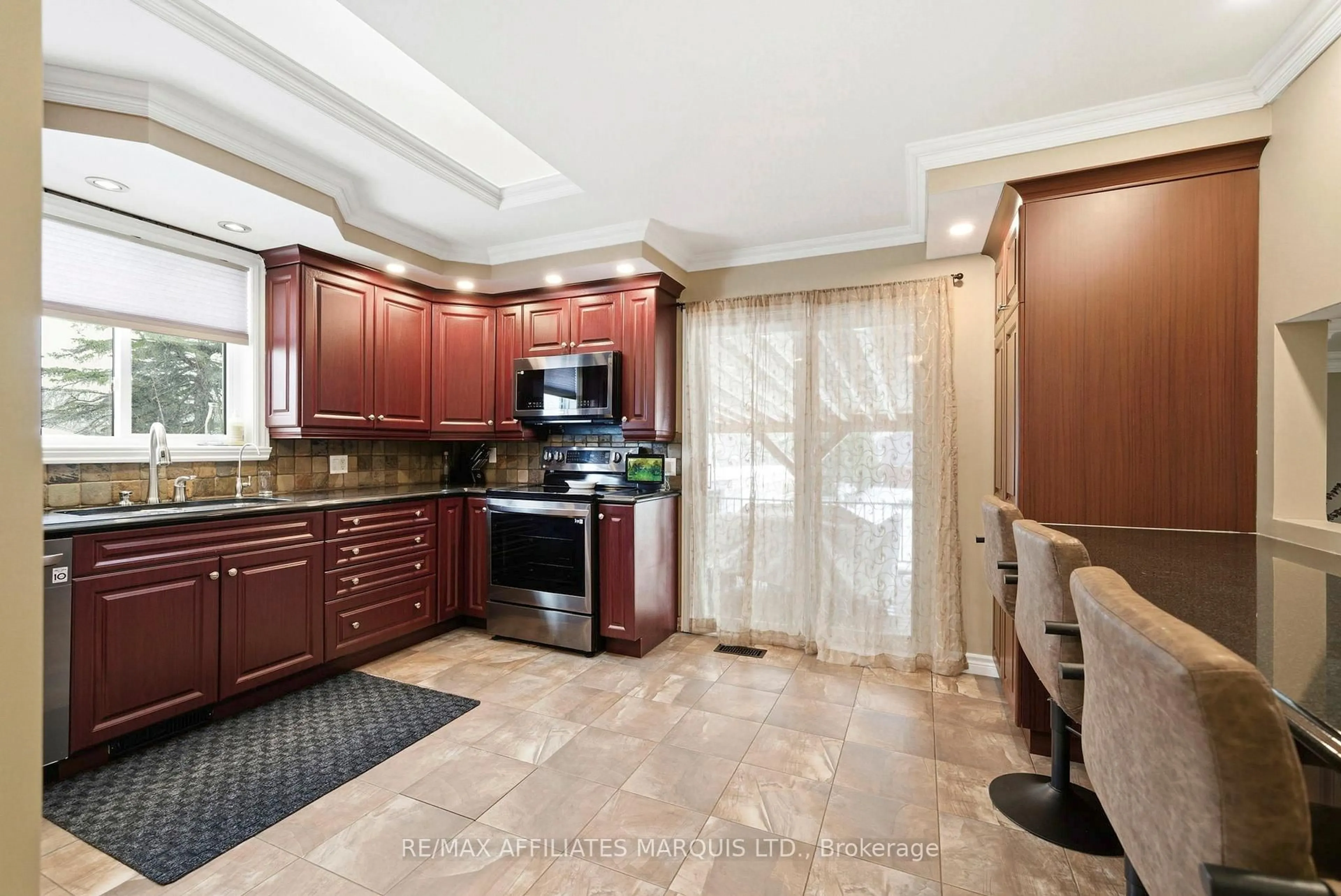 Unknown for 18247 County Rd 2 St, South Glengarry Ontario K6H 5R5