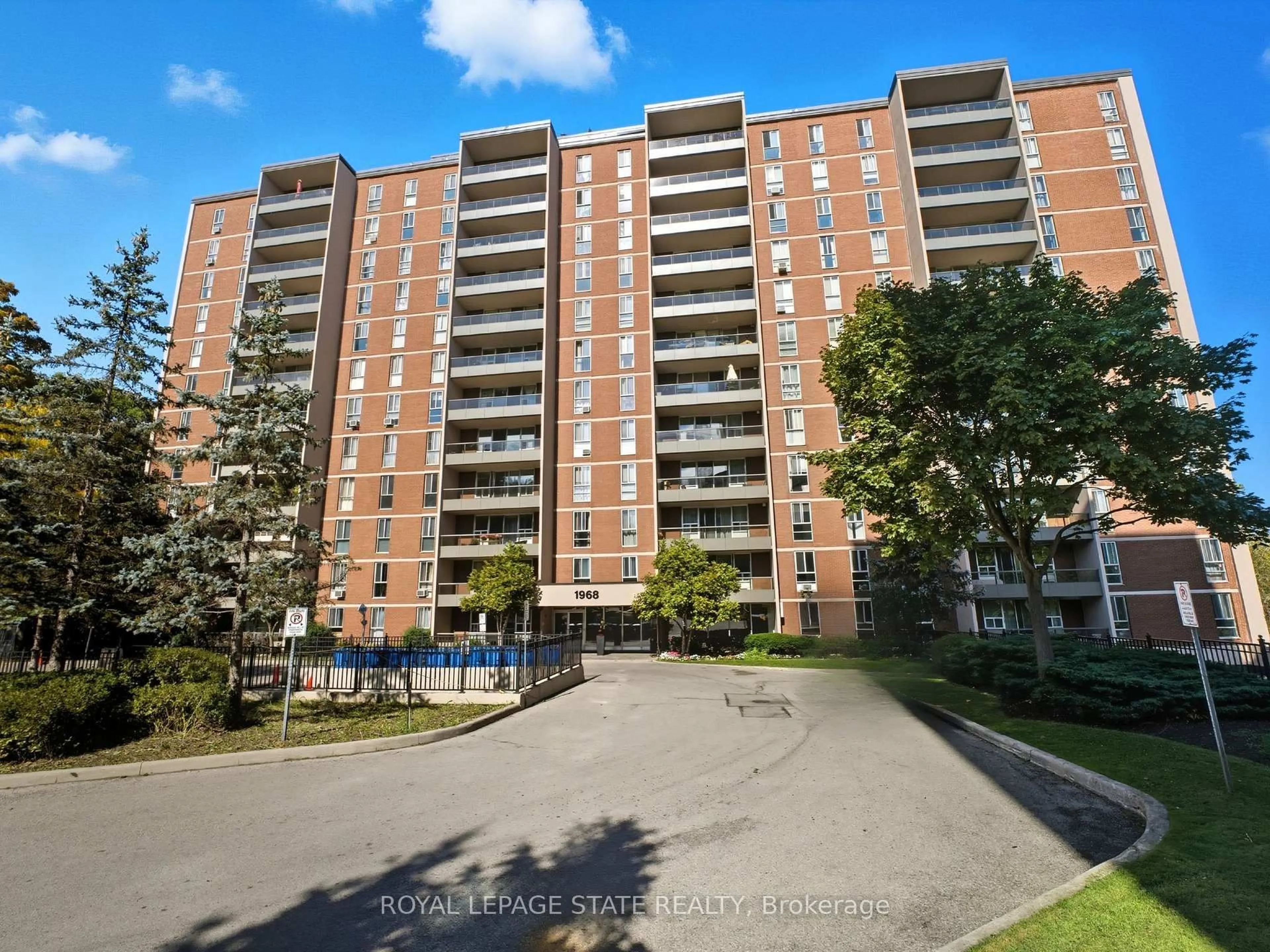A pic from outside/outdoor area/front of a property/back of a property/a pic from drone, street for 1968 Main St #1103, Hamilton Ontario L8S 1J7