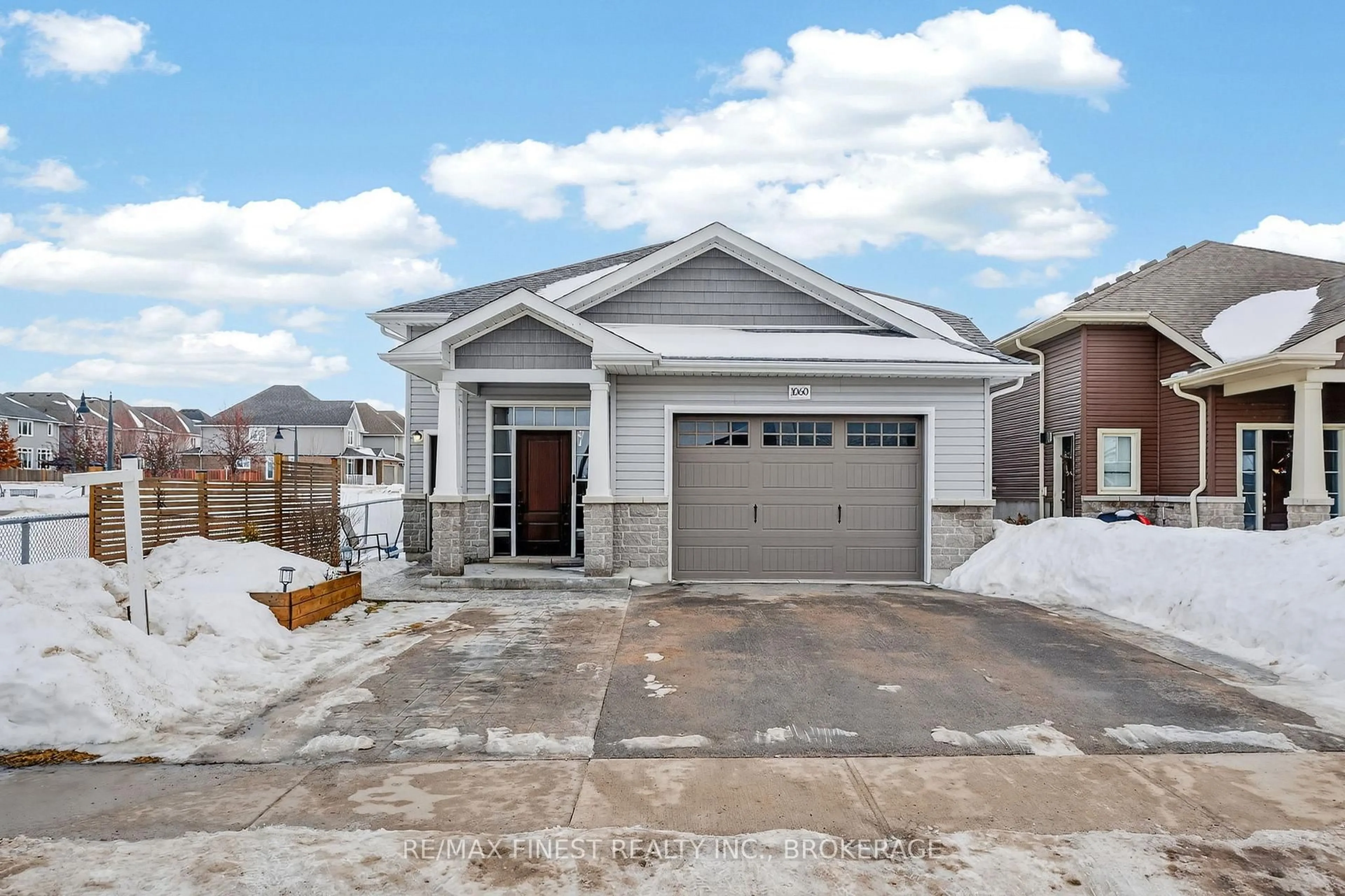 Unknown for 1060 Rosanna Ave, Kingston Ontario K7P 0N1