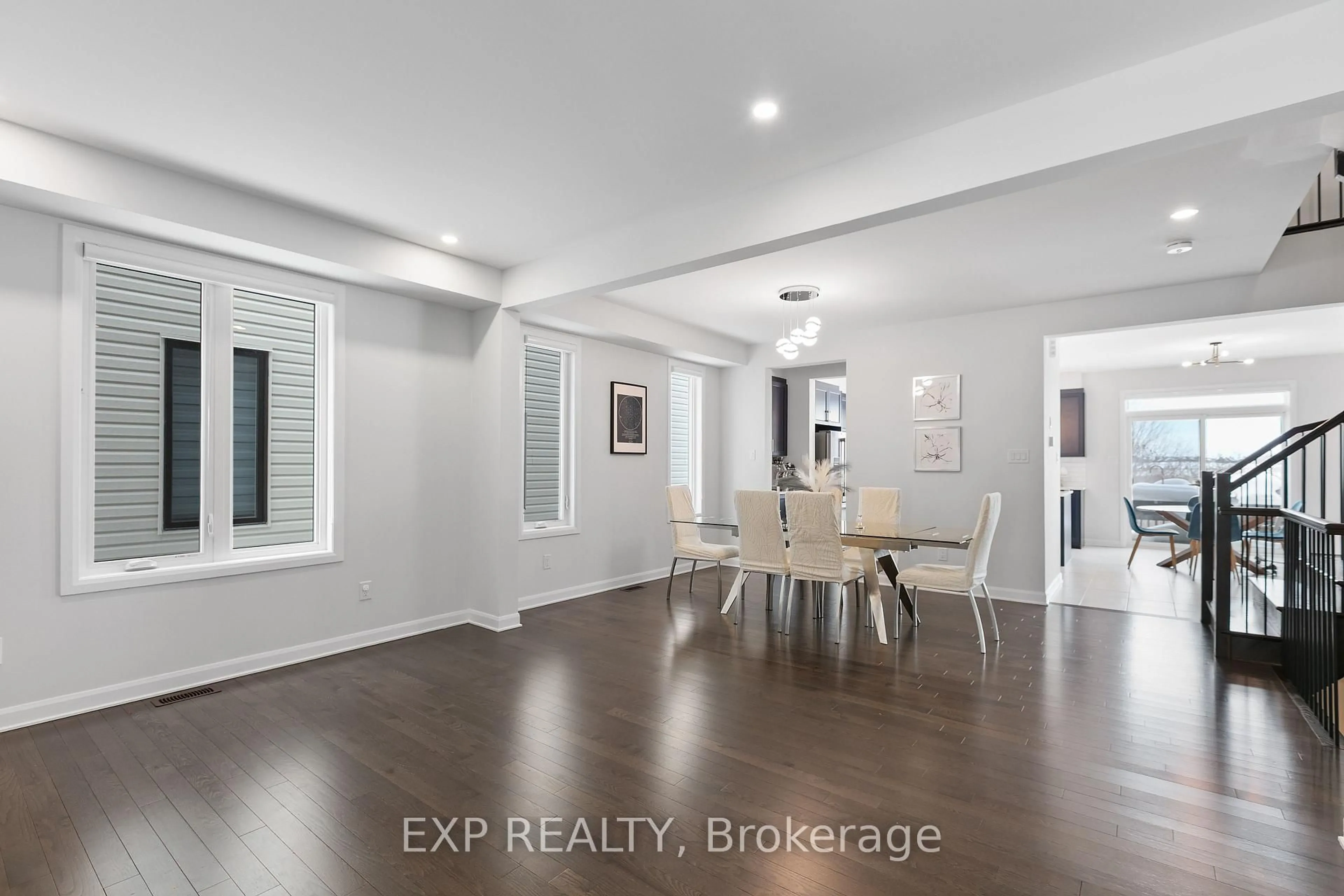 Unknown for 926 Lakeridge Dr, Ottawa Ontario K4A 5N8