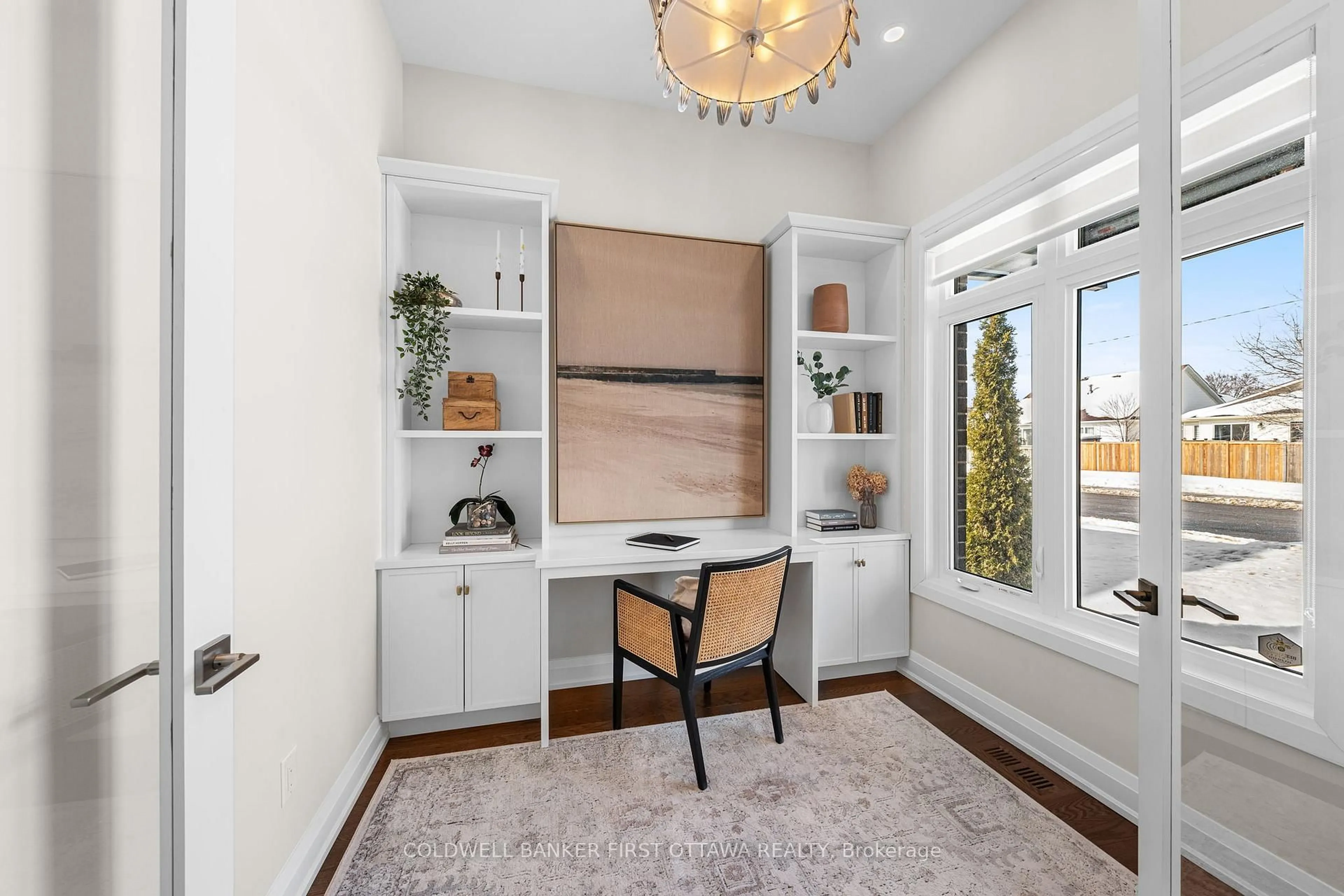 Indoor entryway for 43 Deerfox Dr, Ottawa Ontario K2J 4V1