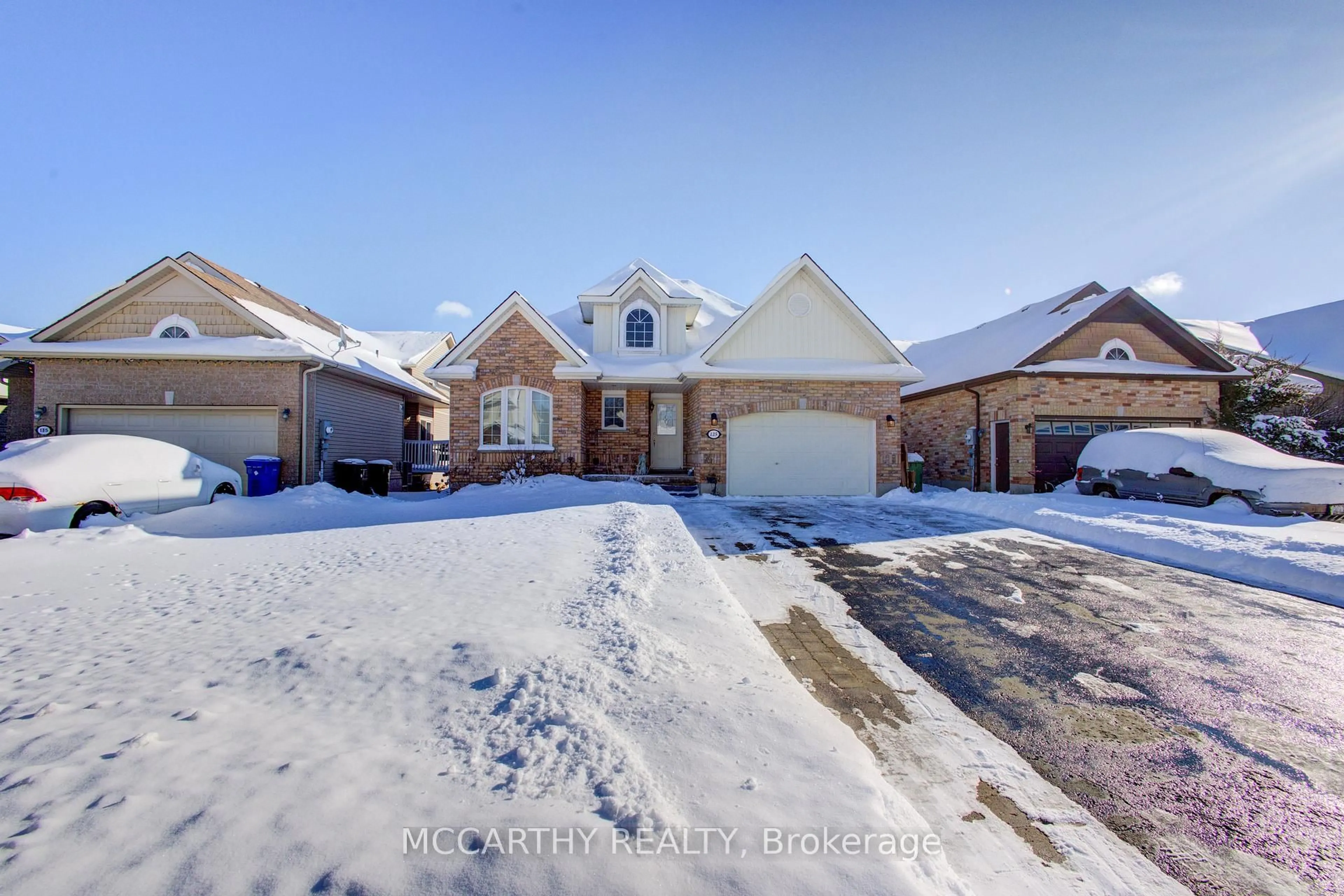 Home with brick exterior material, street for 125 Sheffield St, Southgate Ontario N0C 1B0