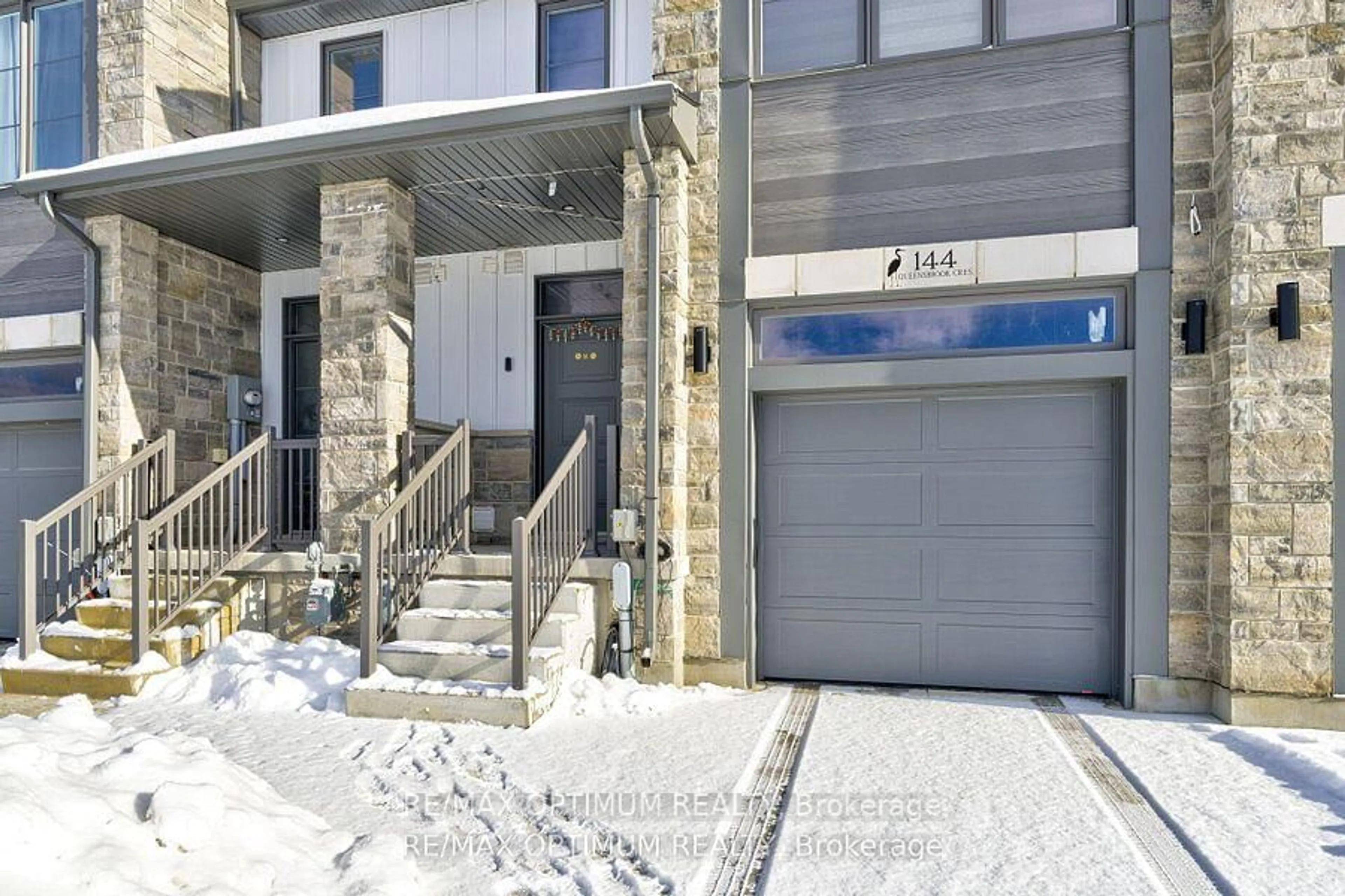 Unknown for 144 Queensbrook Cres, Cambridge Ontario N1S 0E4