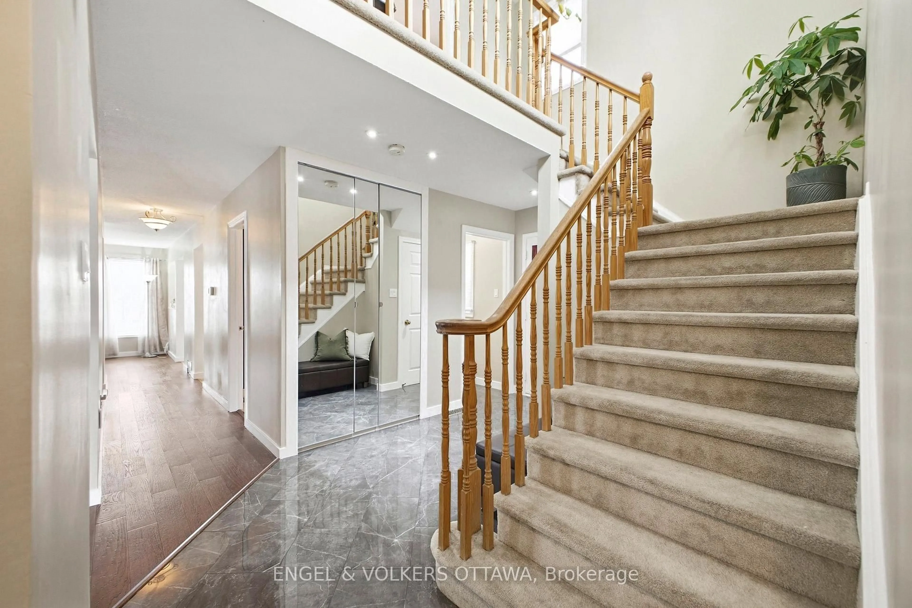 Unknown for 14 Gamma Crt, Barrhaven Ontario K2J 3W8