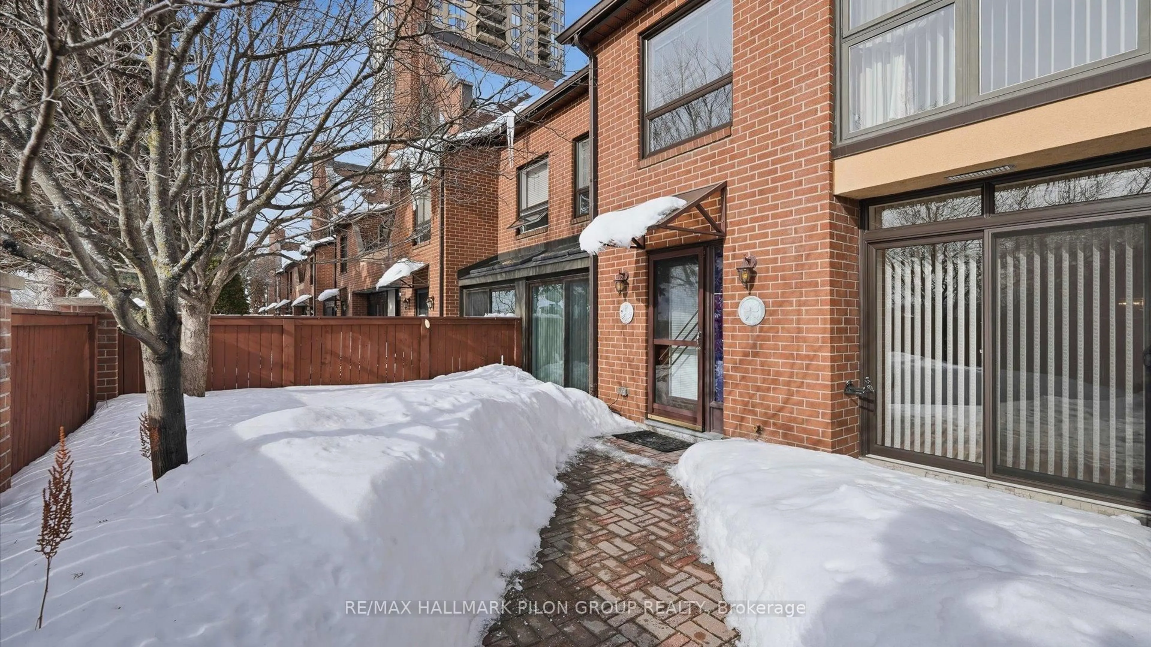 Unknown for 100 Hillside Dr #29, Ottawa Ontario K1K 4J1