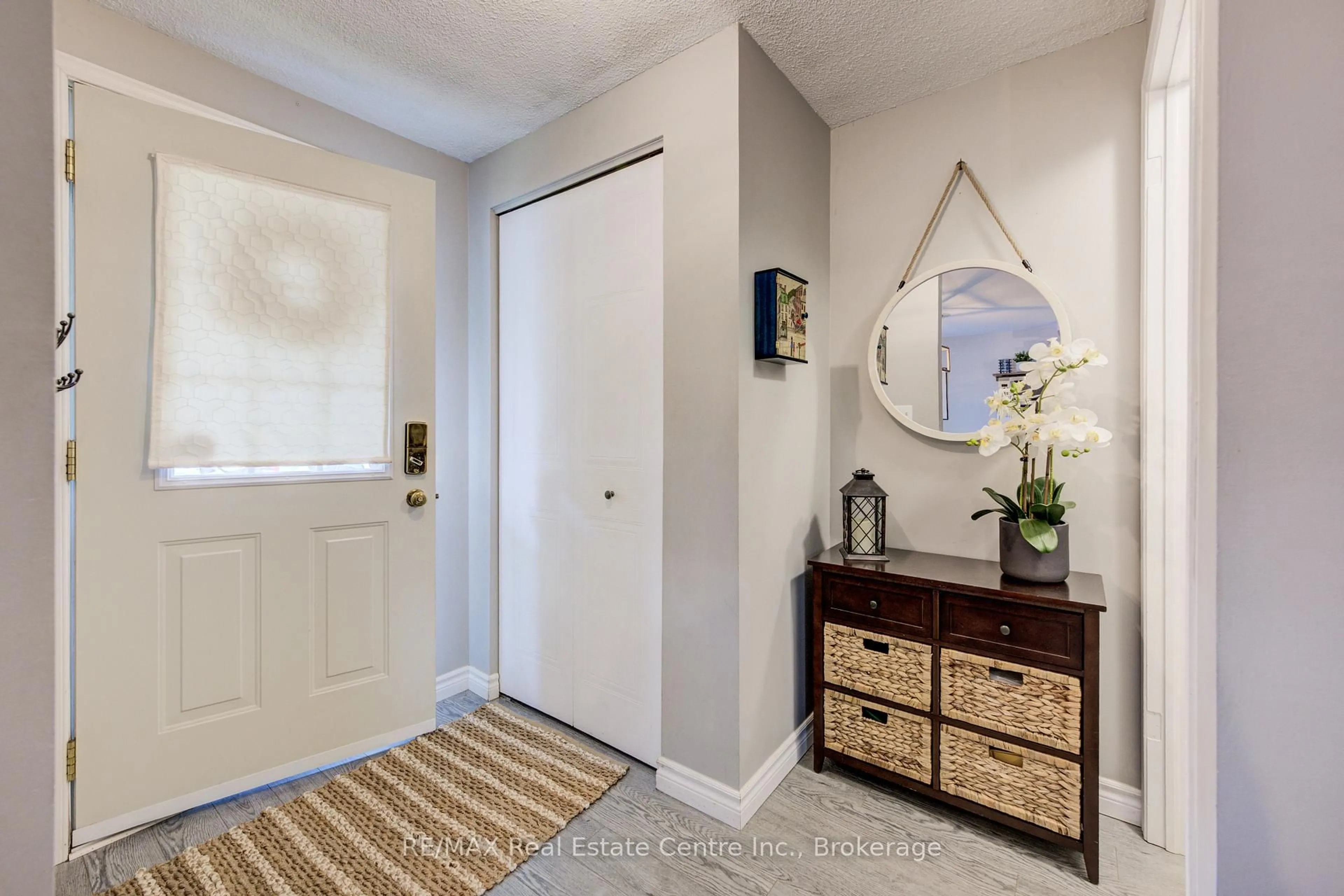 Indoor entryway for 180 Marksam Rd #73, Guelph Ontario N1H 8G6