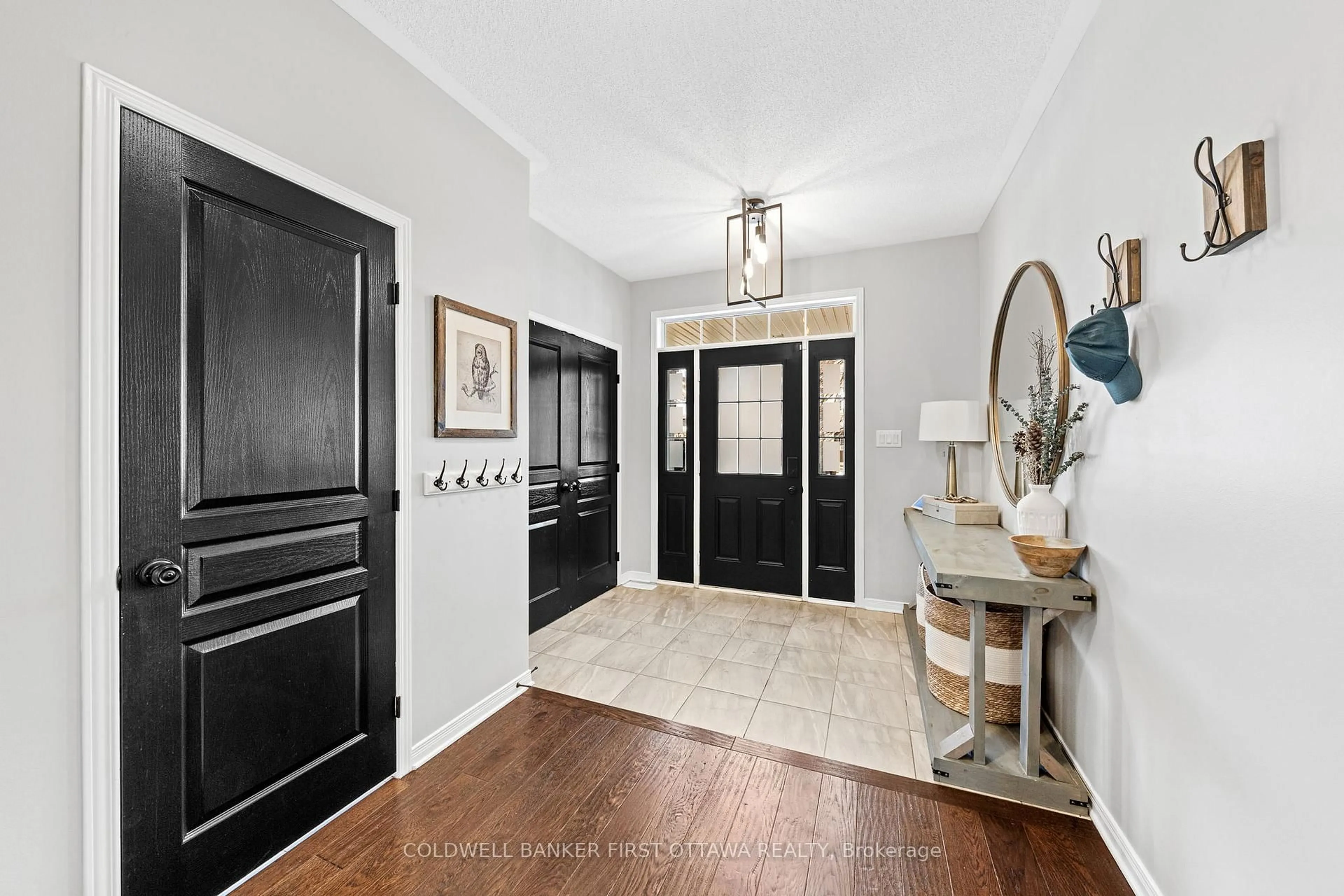 Indoor entryway for 709 Mondego Terr, Ottawa Ontario K2J 5Y3
