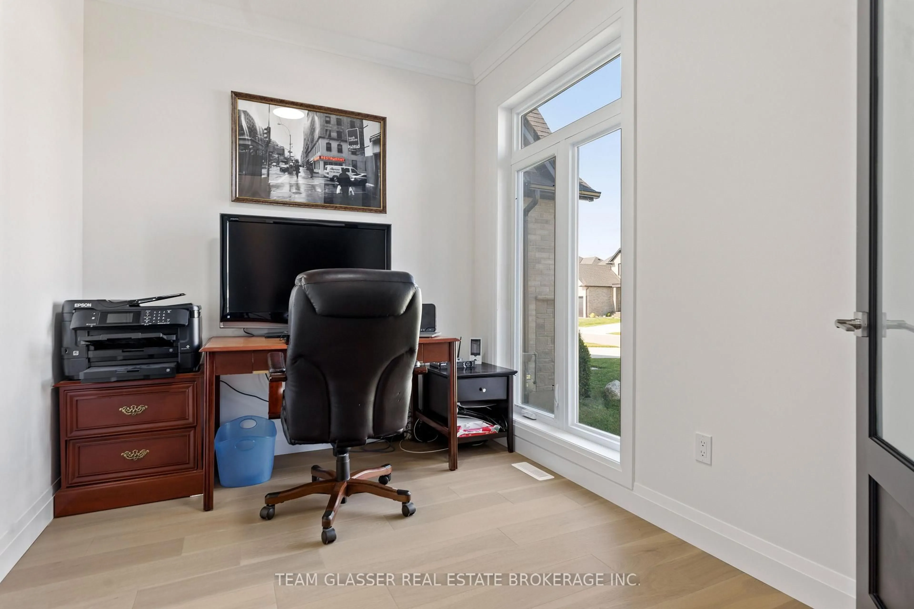 A pic of a room for 4099 SUGARMAPLE Crossing, London South Ontario N6P 0H6