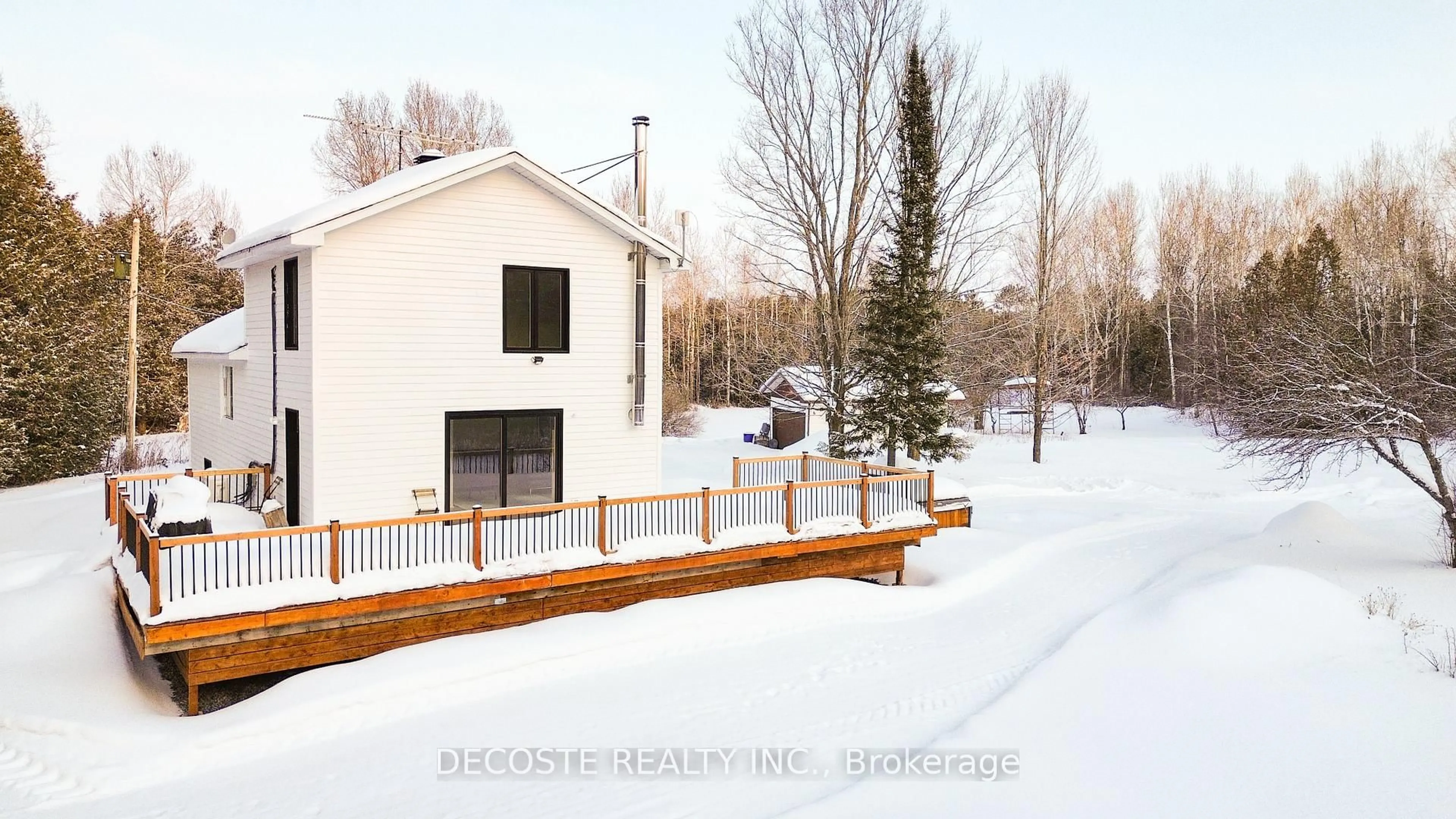 Patio, unknown for 21950 CONCESSION 10 Rd, South Glengarry Ontario K0B 1H0