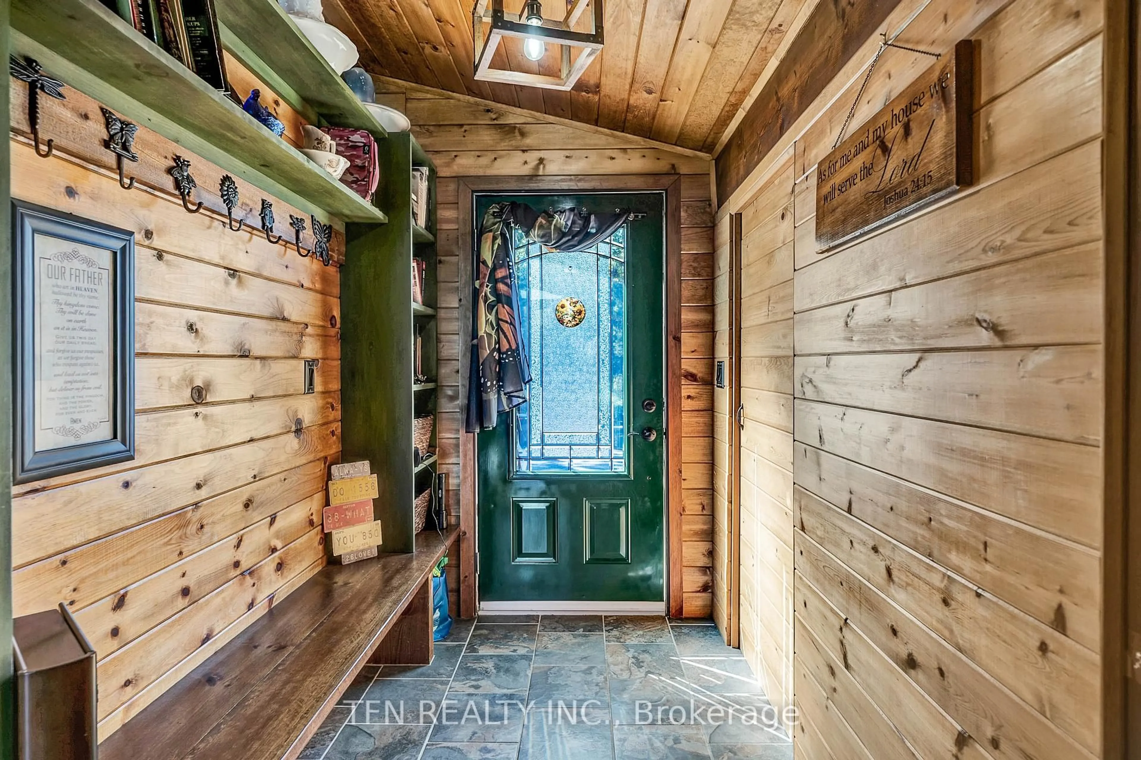 Indoor entryway for 110 Machar Strong Boundary Rd, Machar Ontario P0A 1X0