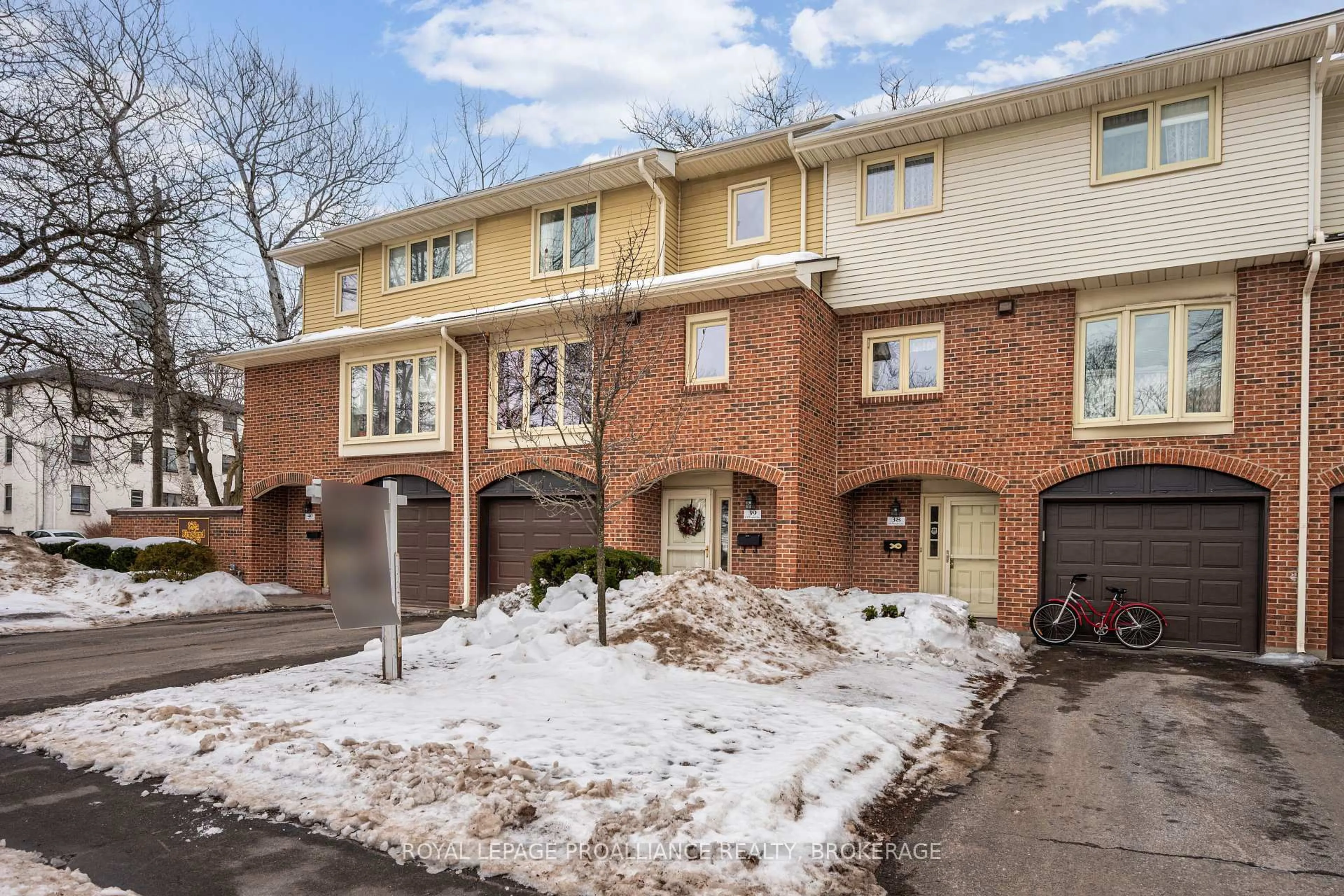 Unknown for 115 Wright Cres #39, Kingston Ontario K7L 4T8