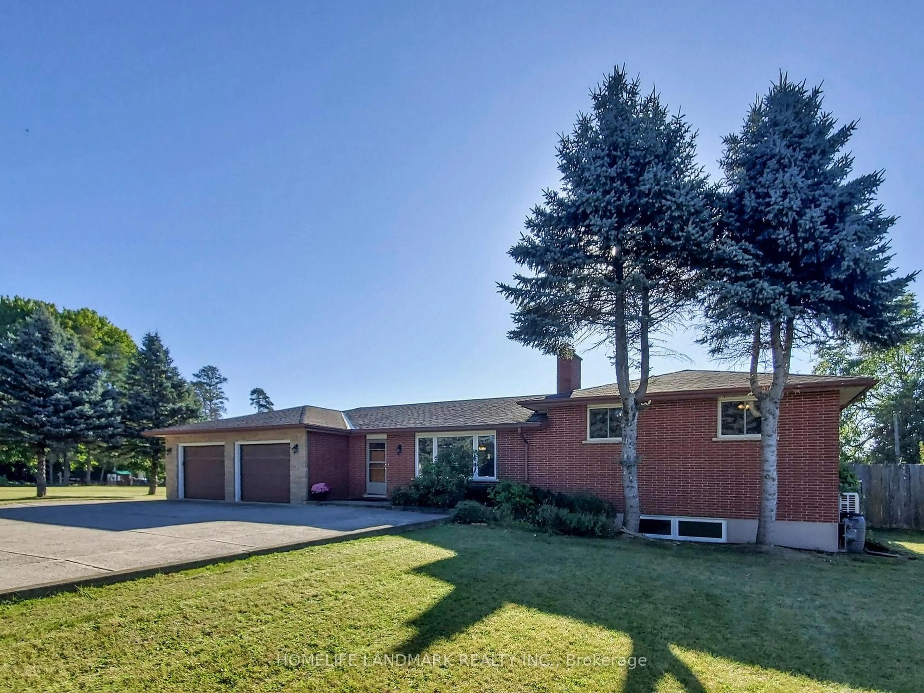 Home with brick exterior material, street for 7897 Hwy 7 Rd, Guelph/Eramosa Ontario N1H 6H8