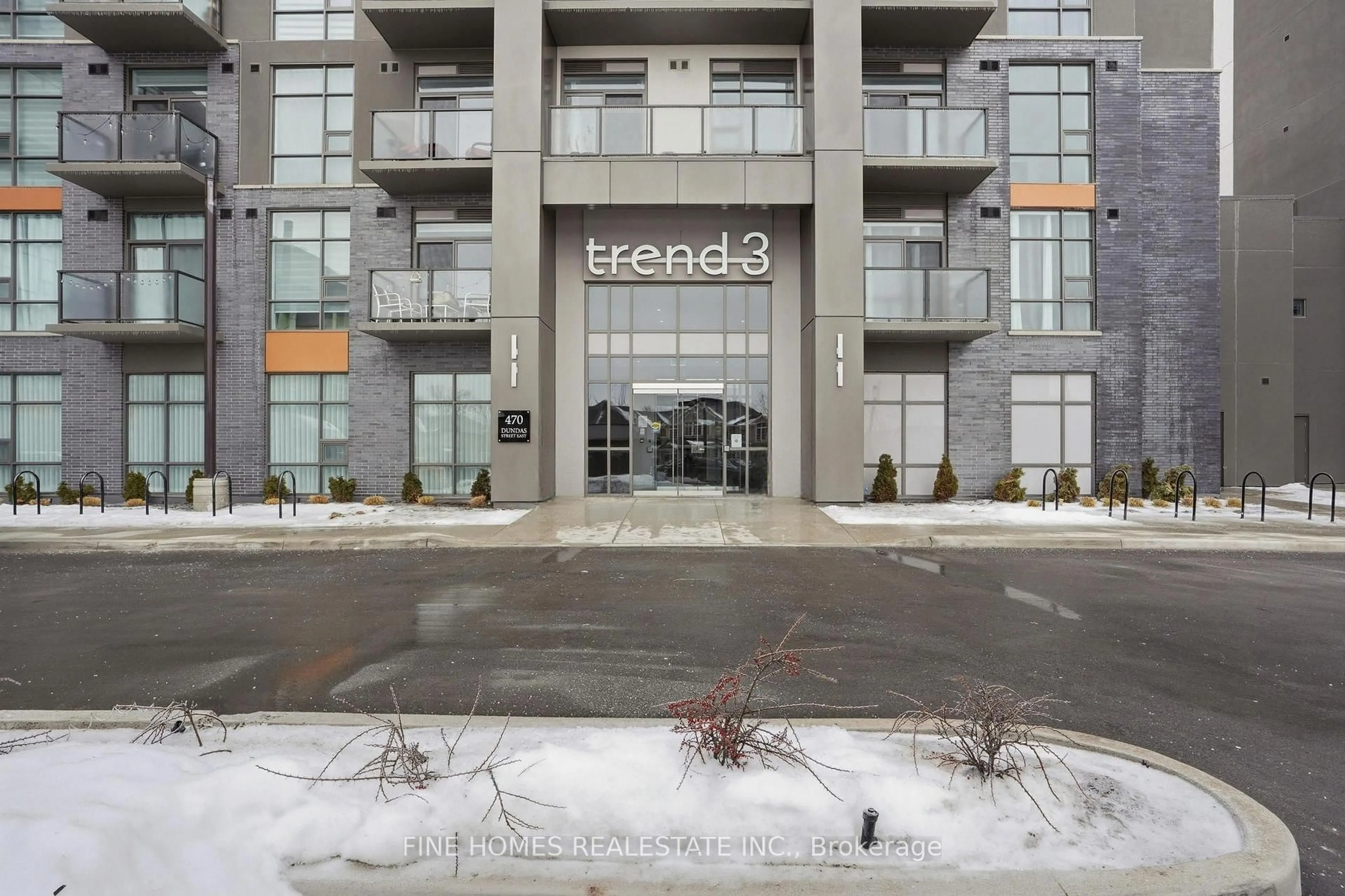 Indoor foyer for 470 Dundas St #217, Hamilton Ontario L0R 2H8