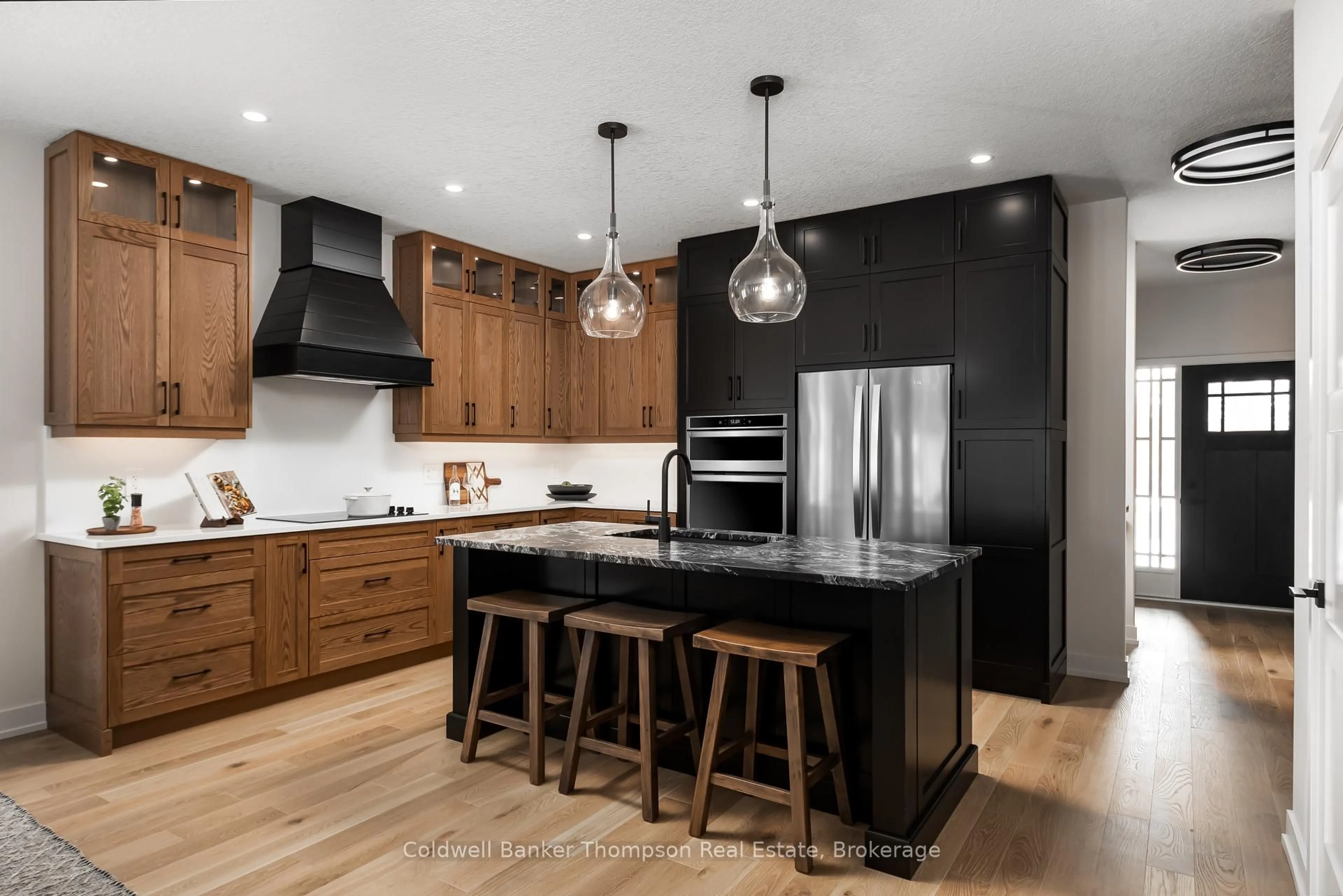 Contemporary kitchen, unknown for 8 Charles Morley Blvd, Huntsville Ontario P1H 0G5
