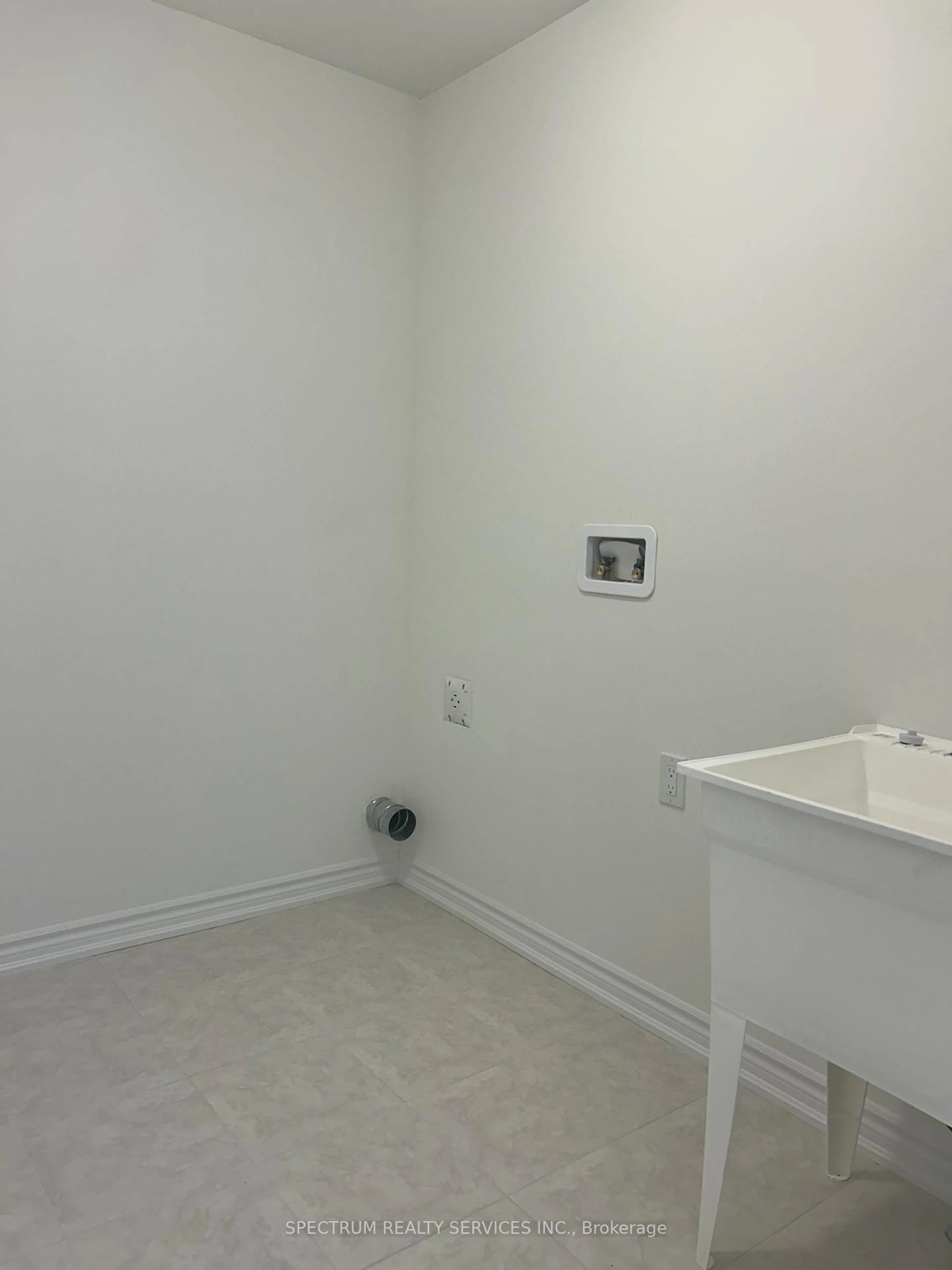 A pic of a room for 276 Pottruff Rd, Brantford Ontario N3L 0N6