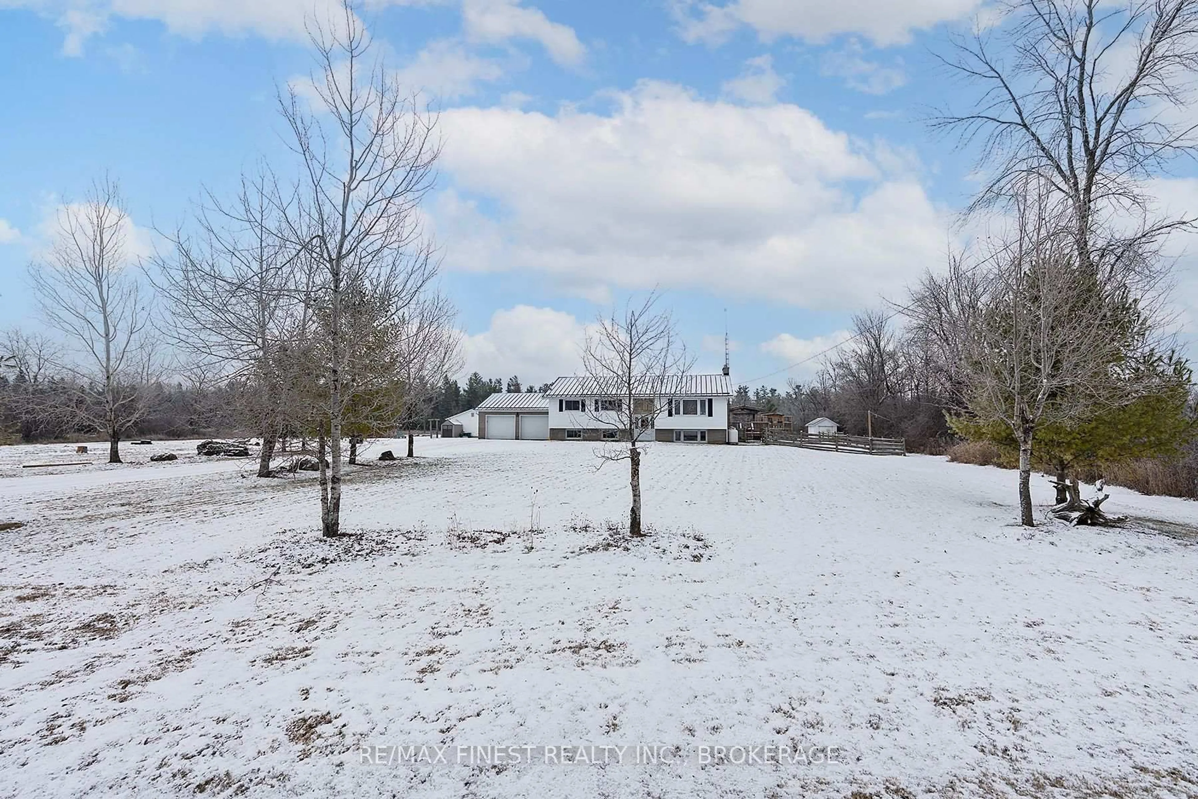 A pic from outside/outdoor area/front of a property/back of a property/a pic from drone, unknown for 2060 Westbrook Rd, Kingston Ontario K7P 2Y7