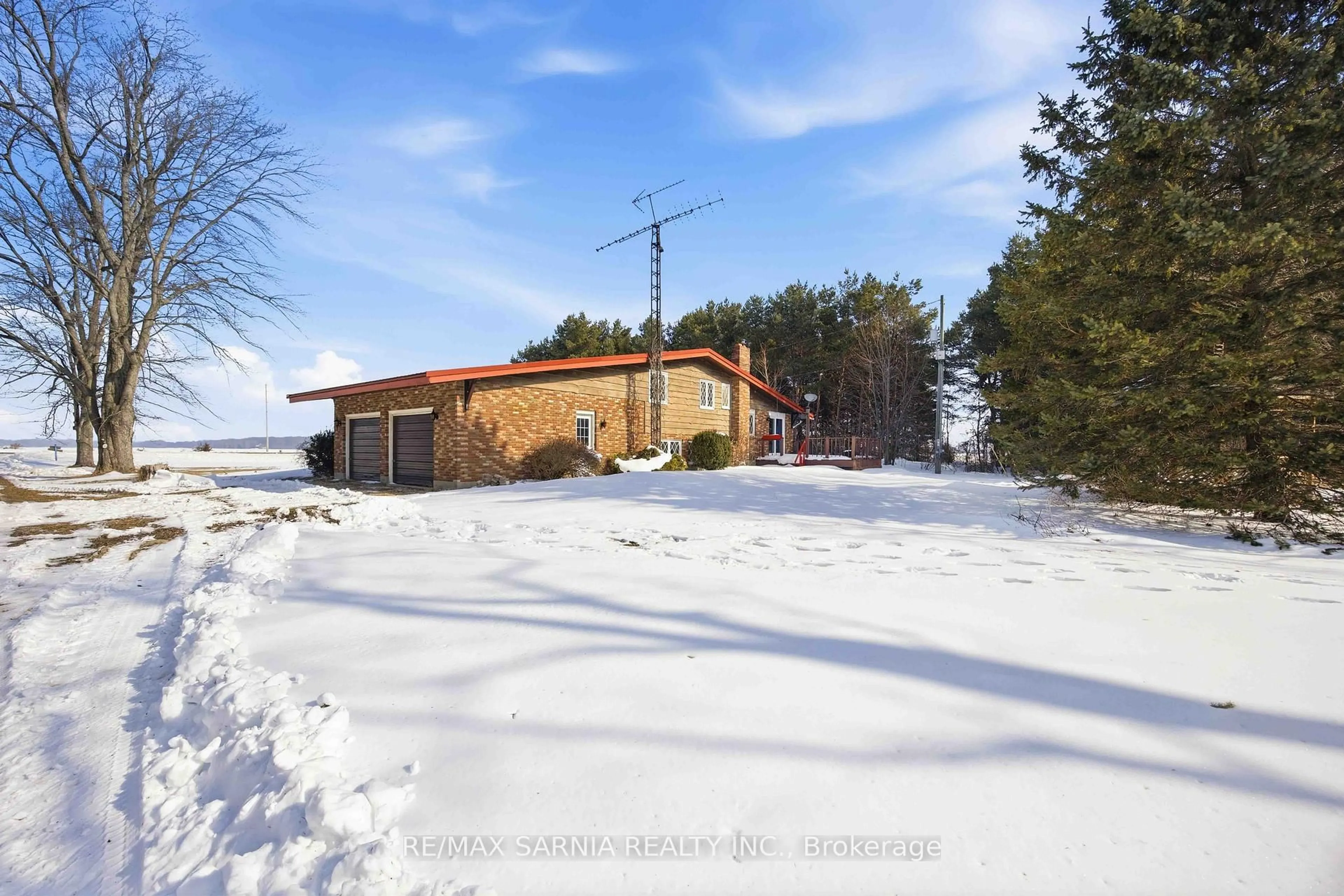 Unknown for 4473 Aberarder Line, Plympton-Wyoming Ontario N0N 1J5