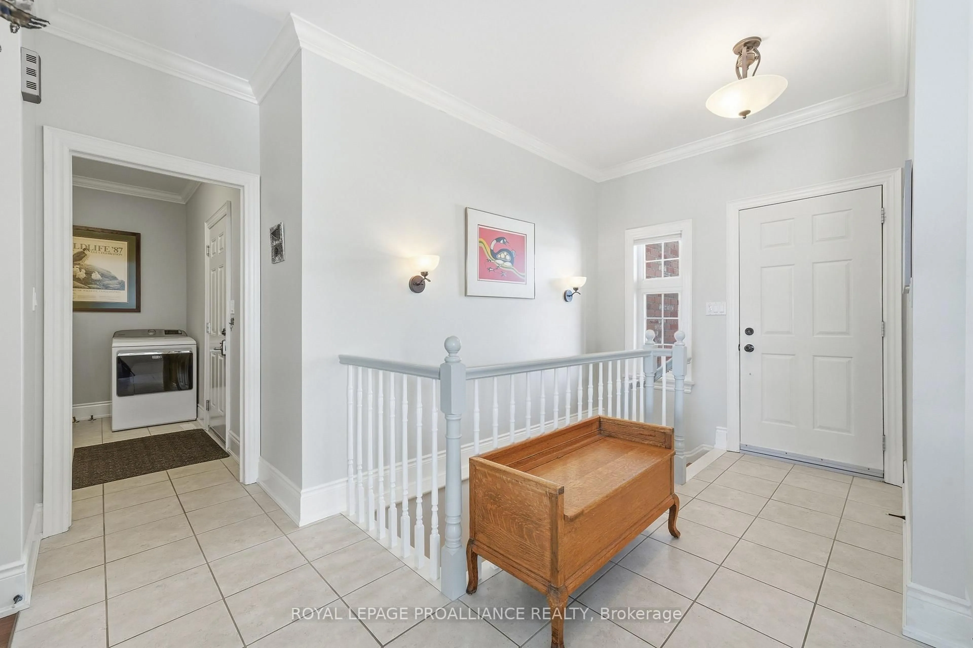 Indoor entryway for 20 Pulla St, Trenton Ontario K8V 5P7