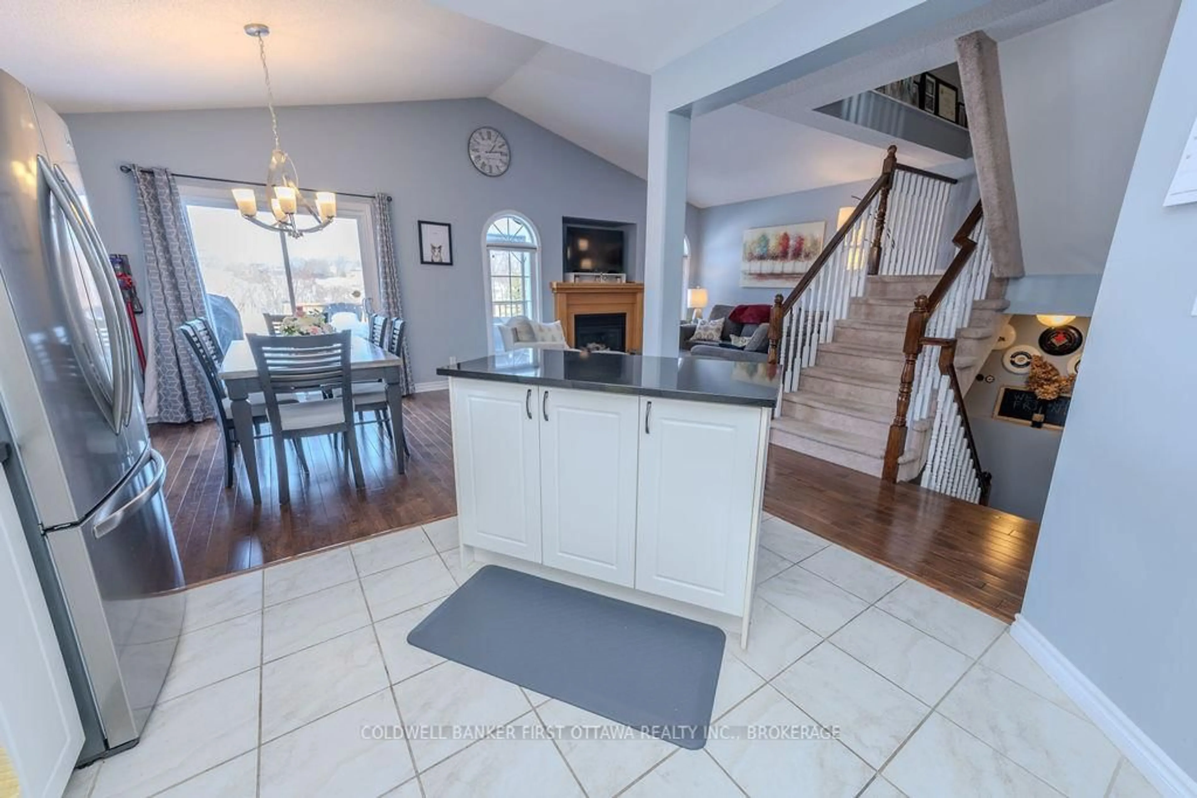 Open concept kitchen, ceramic/tile floor for 554 Freeman Cres, Kingston Ontario K7K 7H5