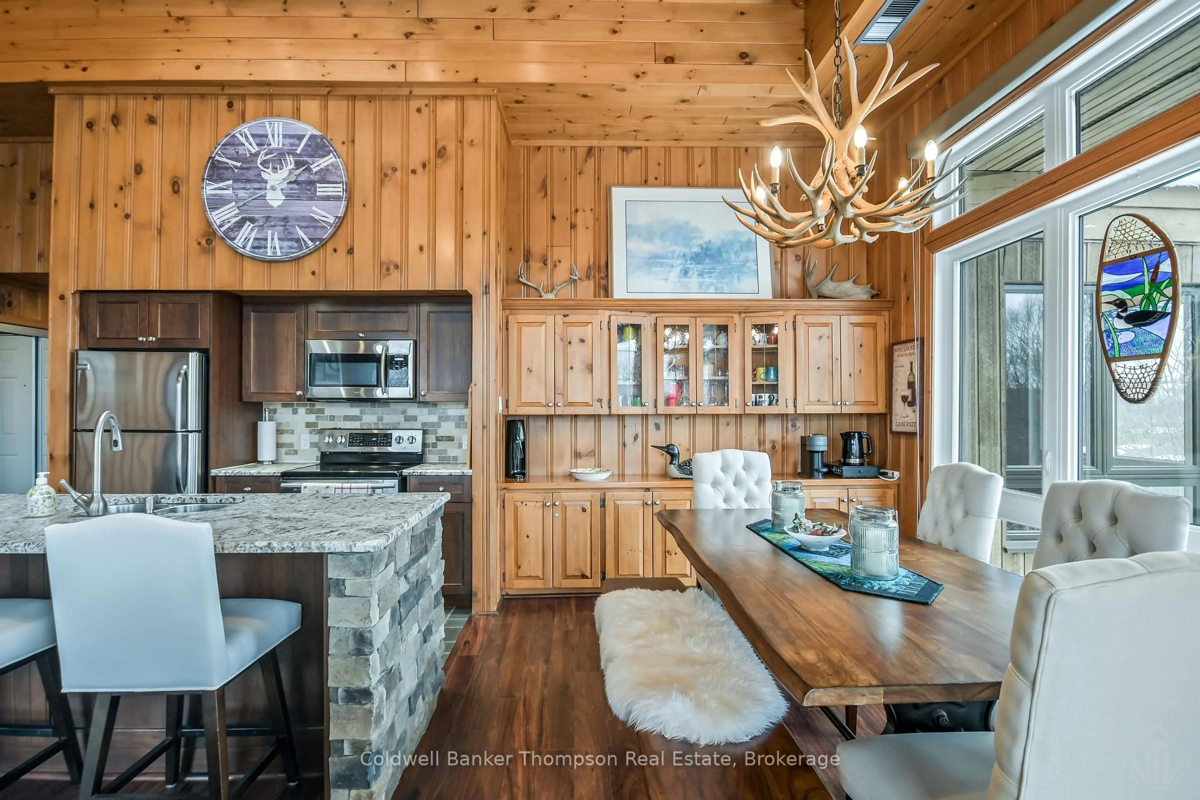 Rustic kitchen, unknown for 22-301 Oakridge Deerhurst Dr, Huntsville Ontario P1H 2E8