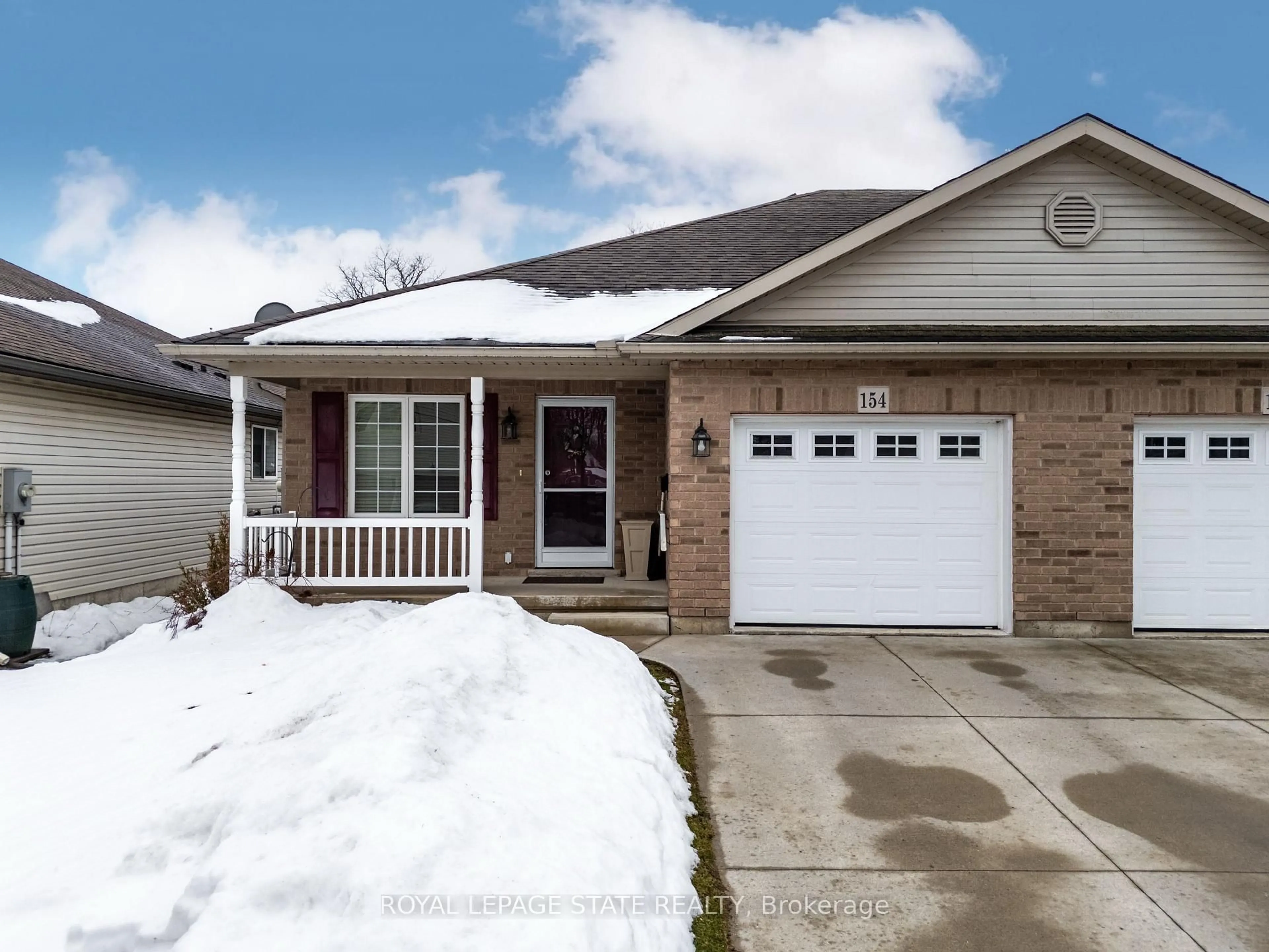 Home with brick exterior material, street for 154 Forest St, Haldimand Ontario N1A 1C1