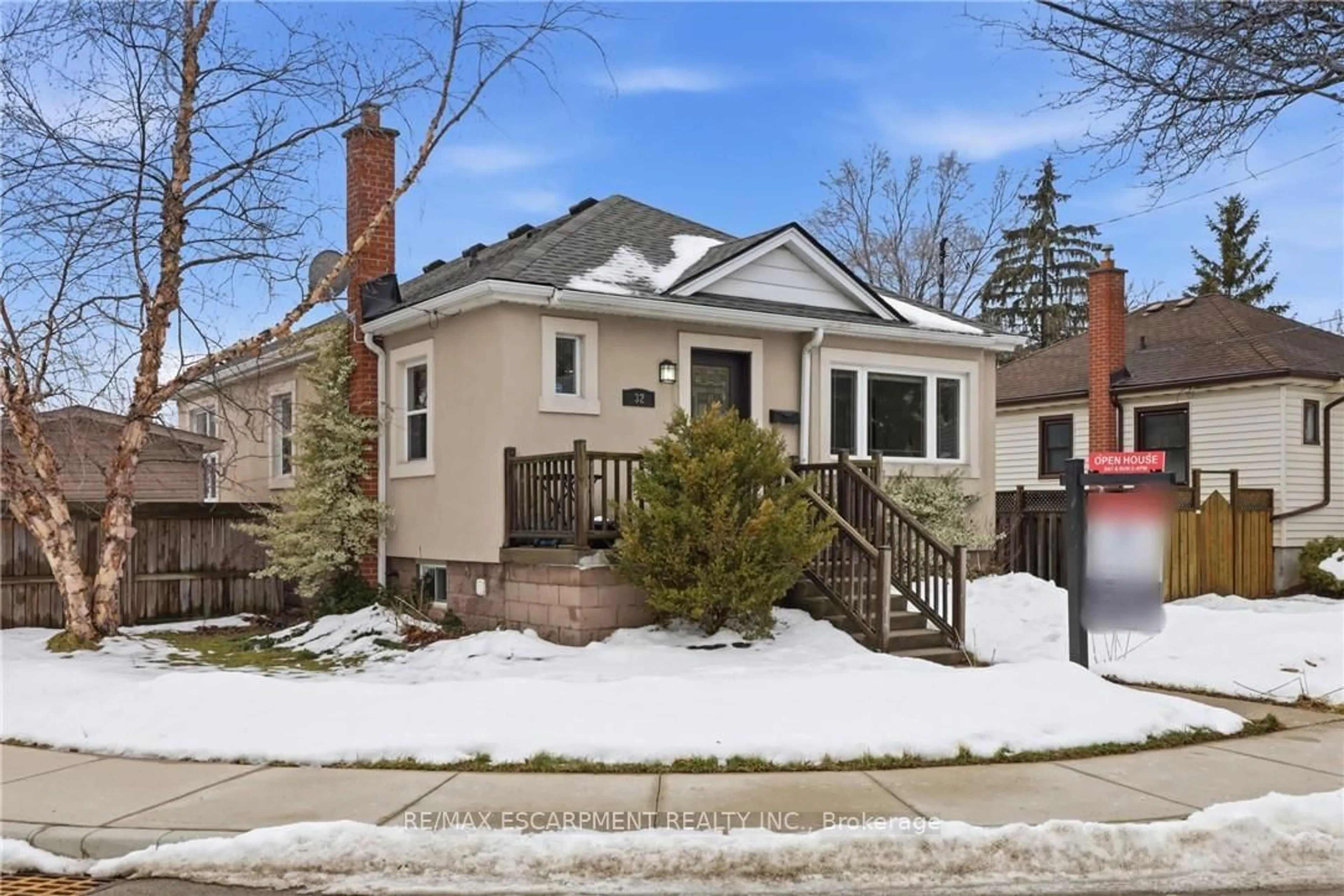 Home with brick exterior material, street for 32 Audrey St, Hamilton Ontario L8V 1G4