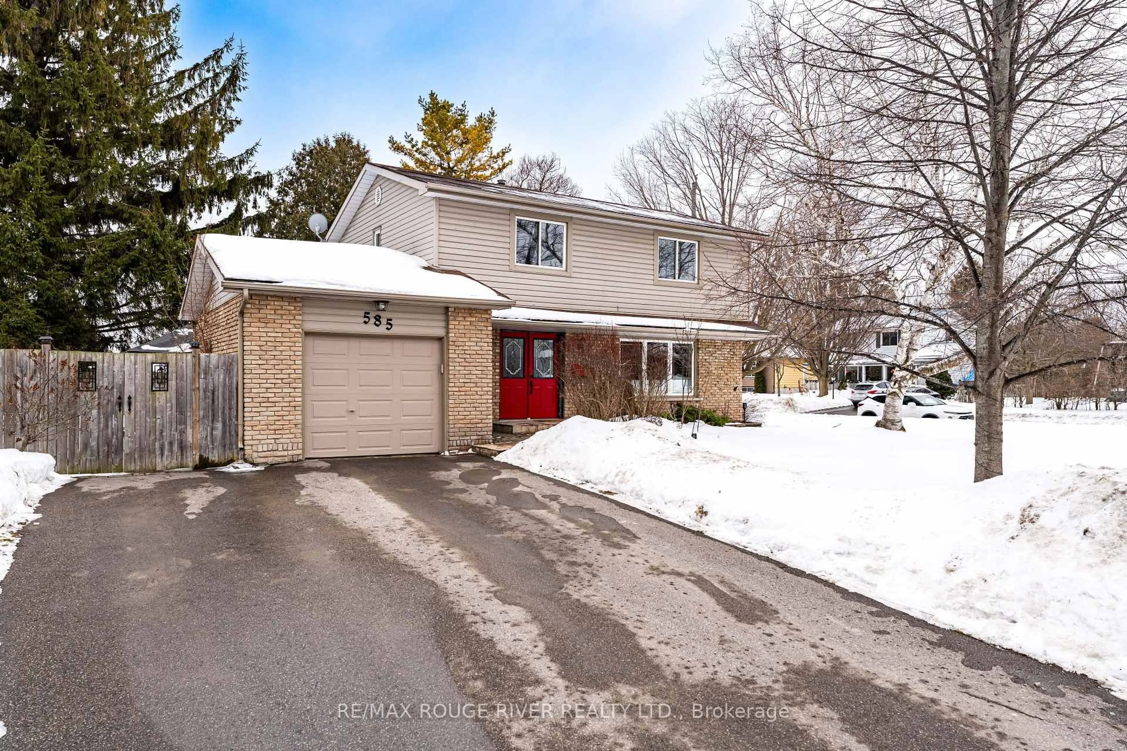 Unknown for 585 Burwash St, Cobourg Ontario K9A 1Y7