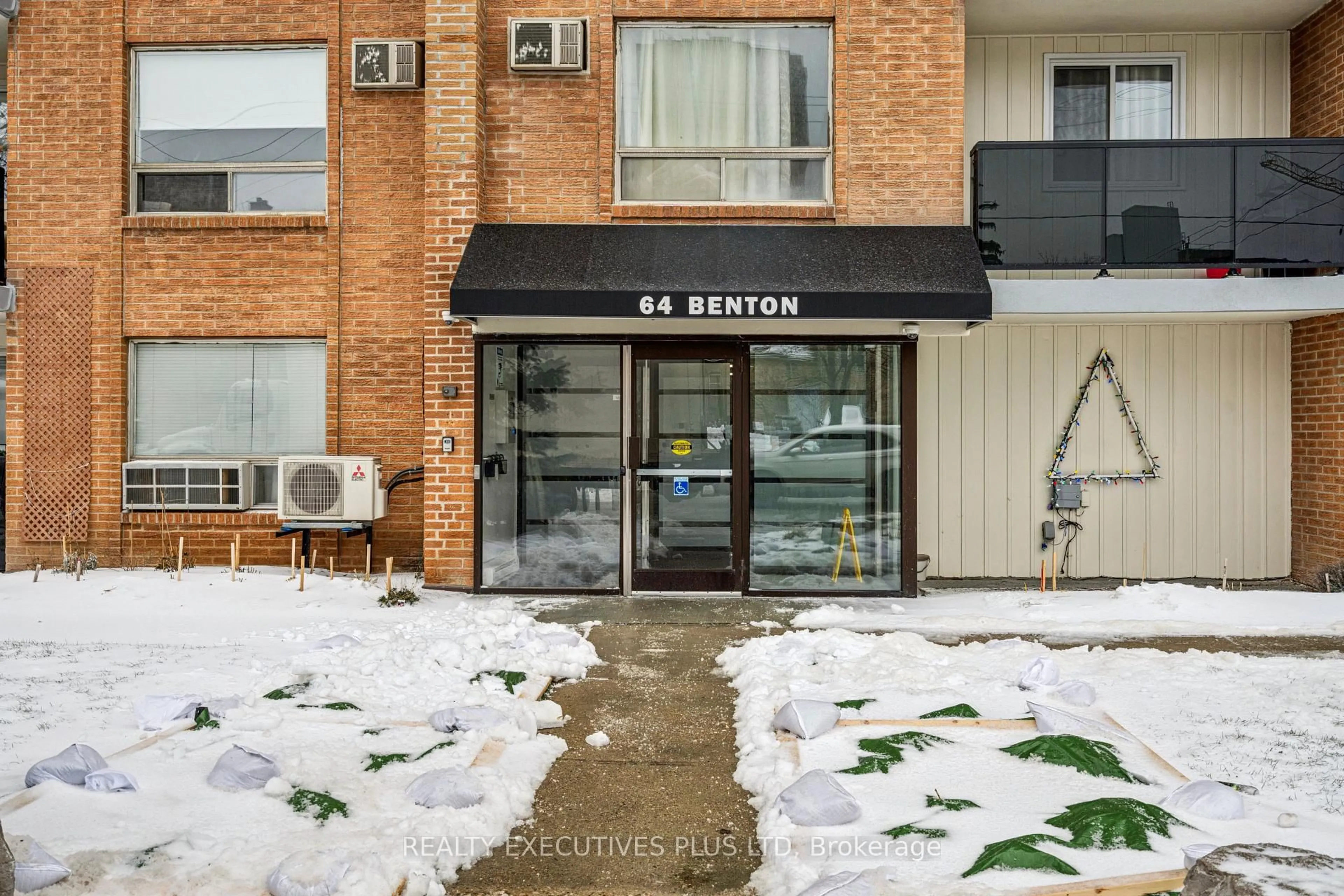 Unknown for 64 Benton St #303, Kitchener Ontario N2G 4L9