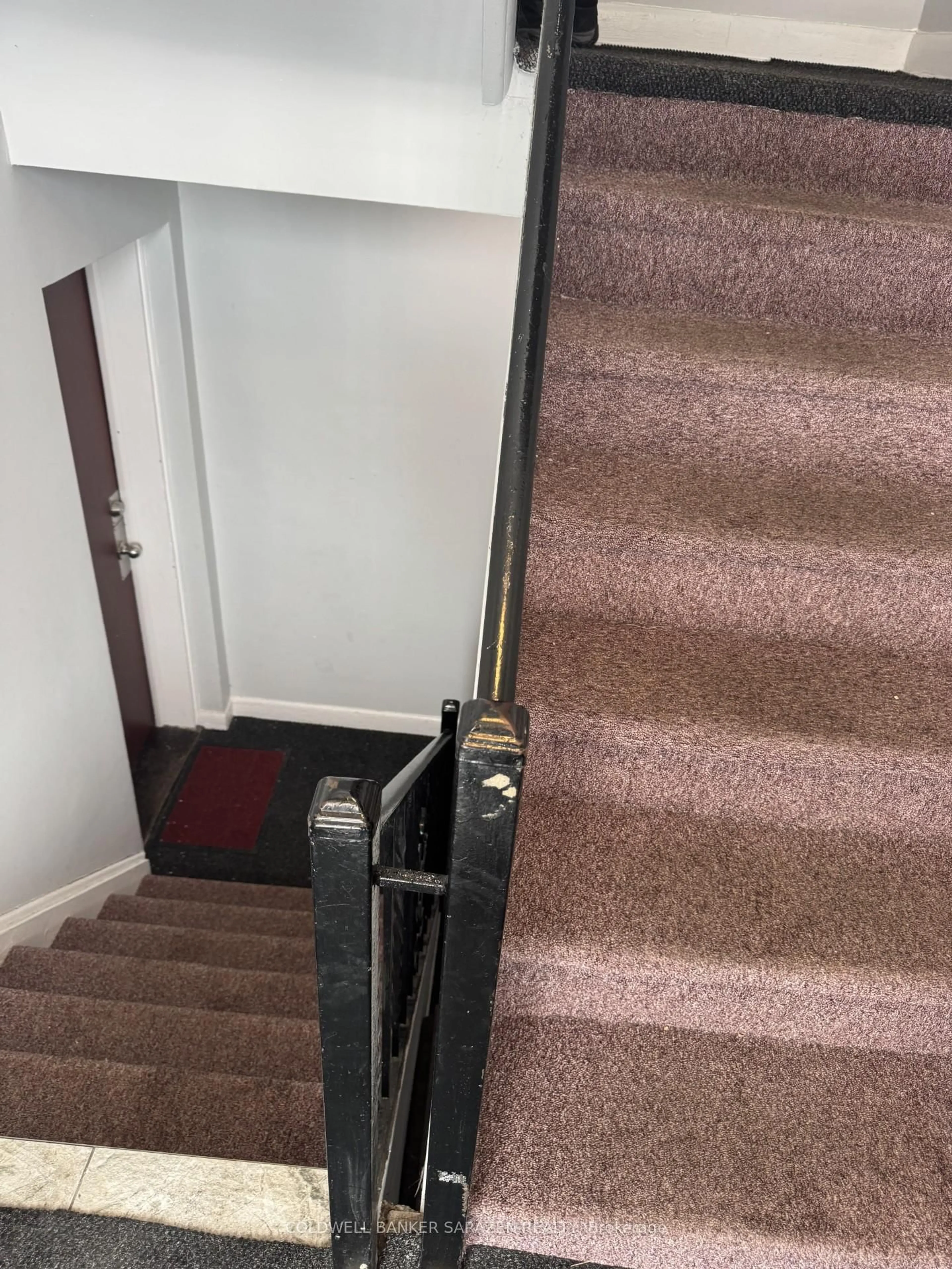 Stairs for 430 Cote St, Ottawa Ontario K1K 1A5