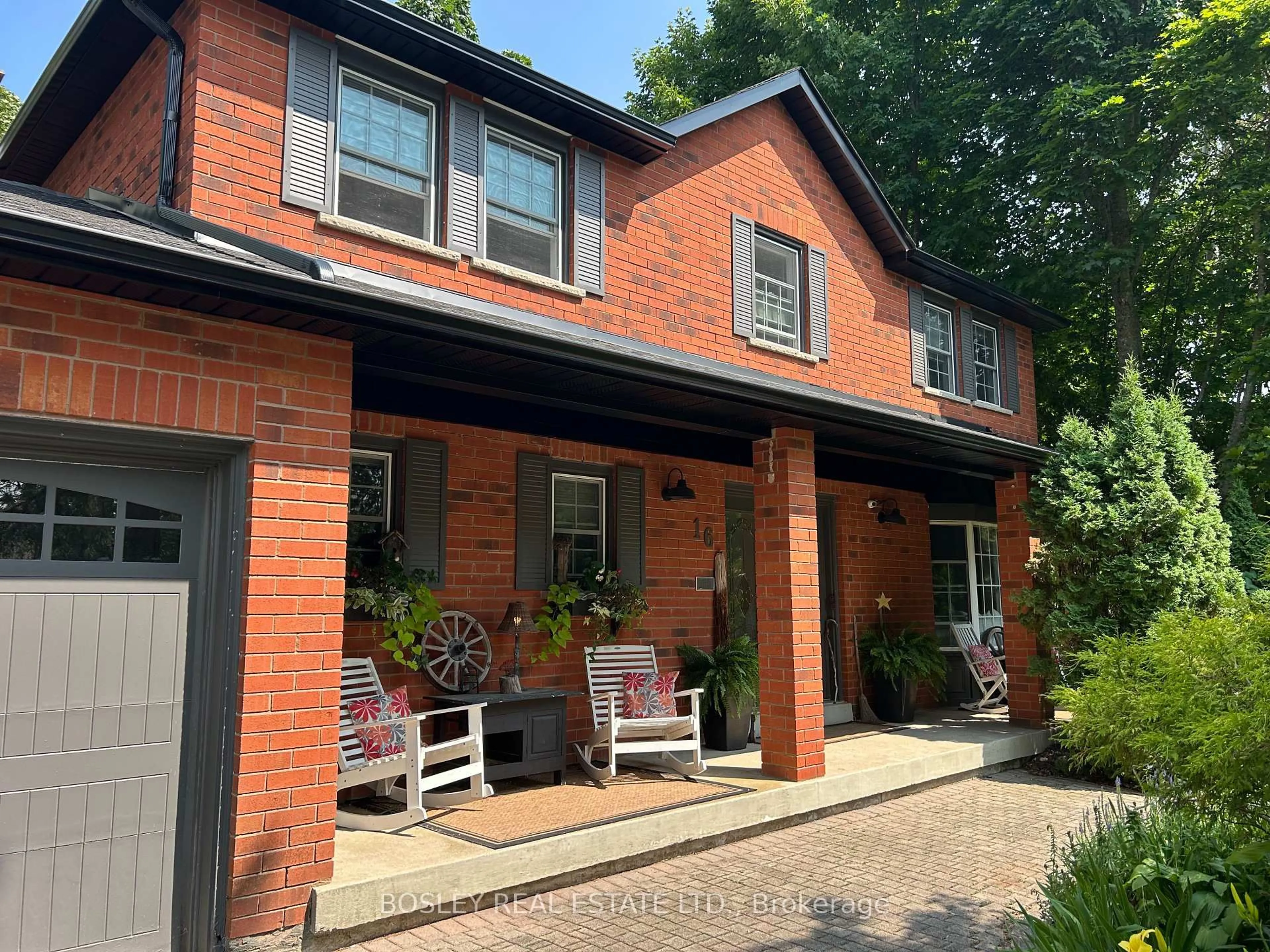 Home with brick exterior material, street for 16 Bayberry Rd, Mono Ontario L9W 6G6