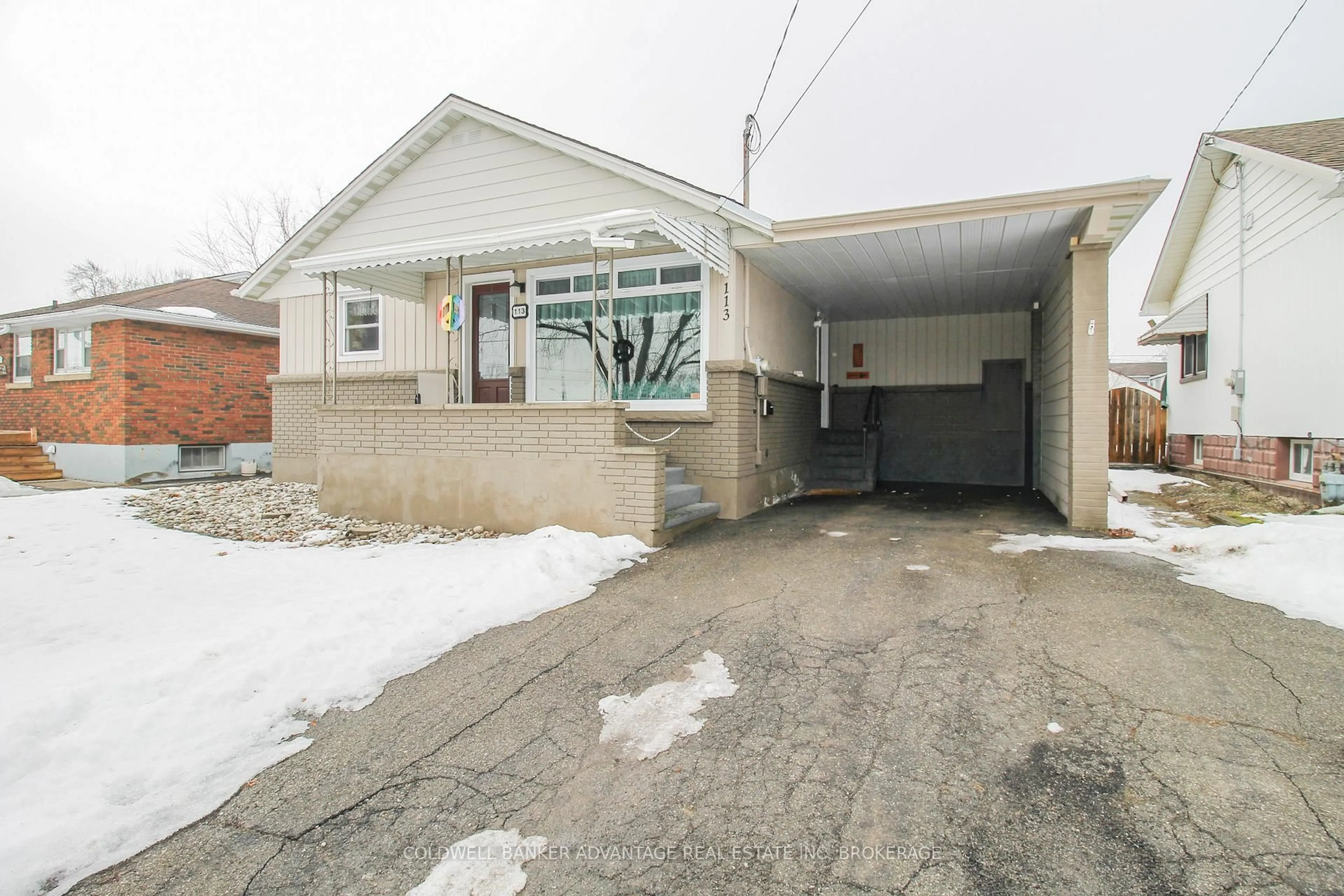 Unknown for 113 Golden Blvd, Welland Ontario L3B 1H9