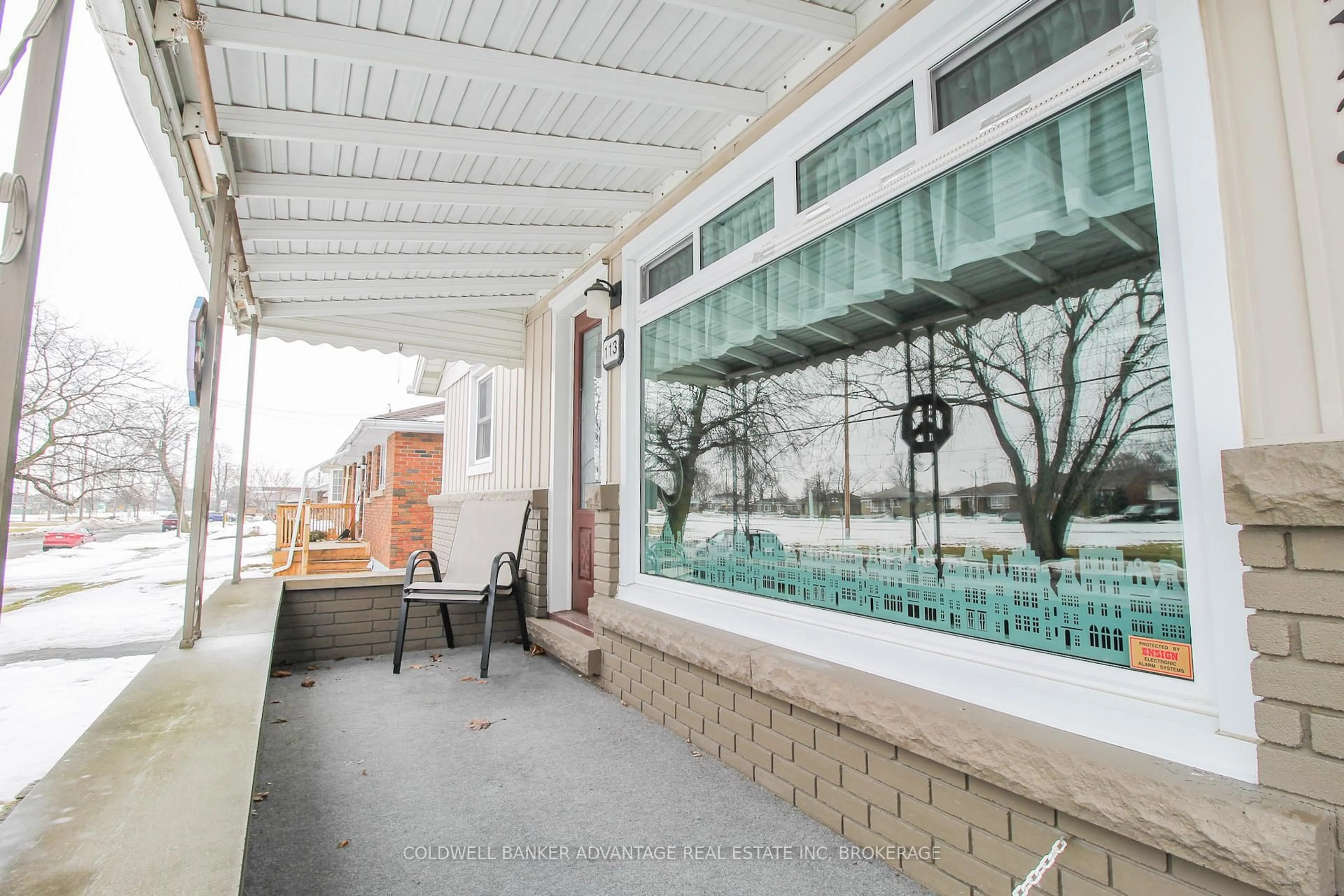 Patio, street for 113 Golden Blvd, Welland Ontario L3B 1H9