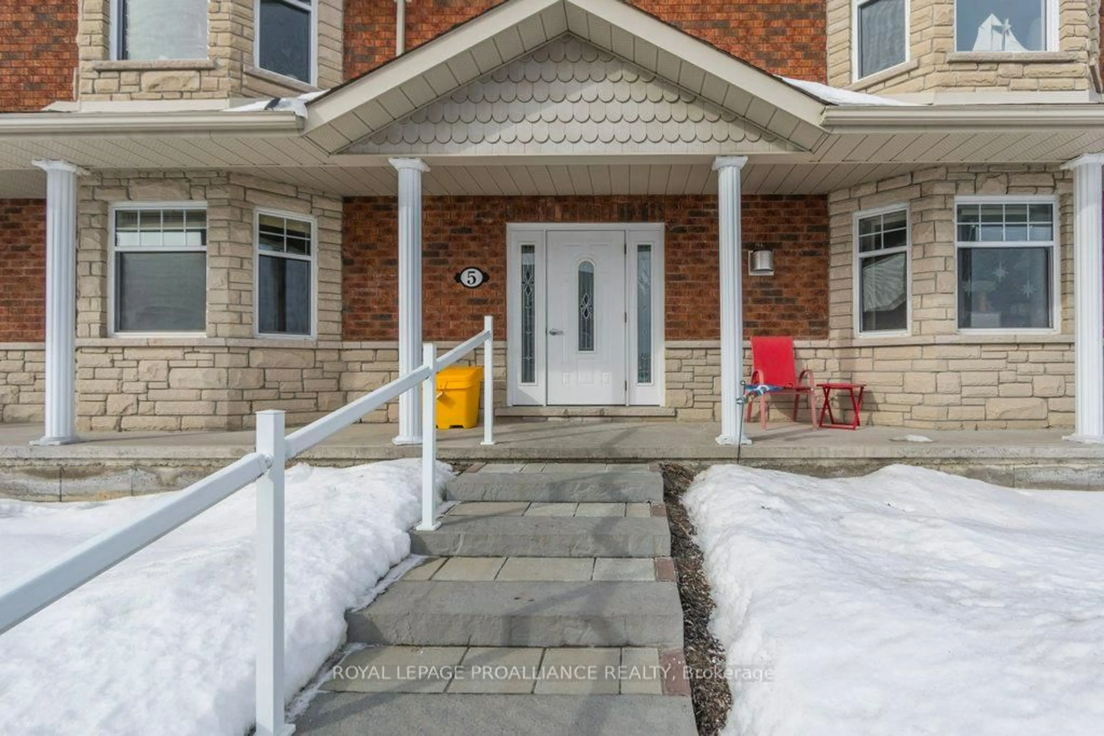 Indoor entryway for 5 Dockside Lane #202, Brighton Ontario K0K 1H0