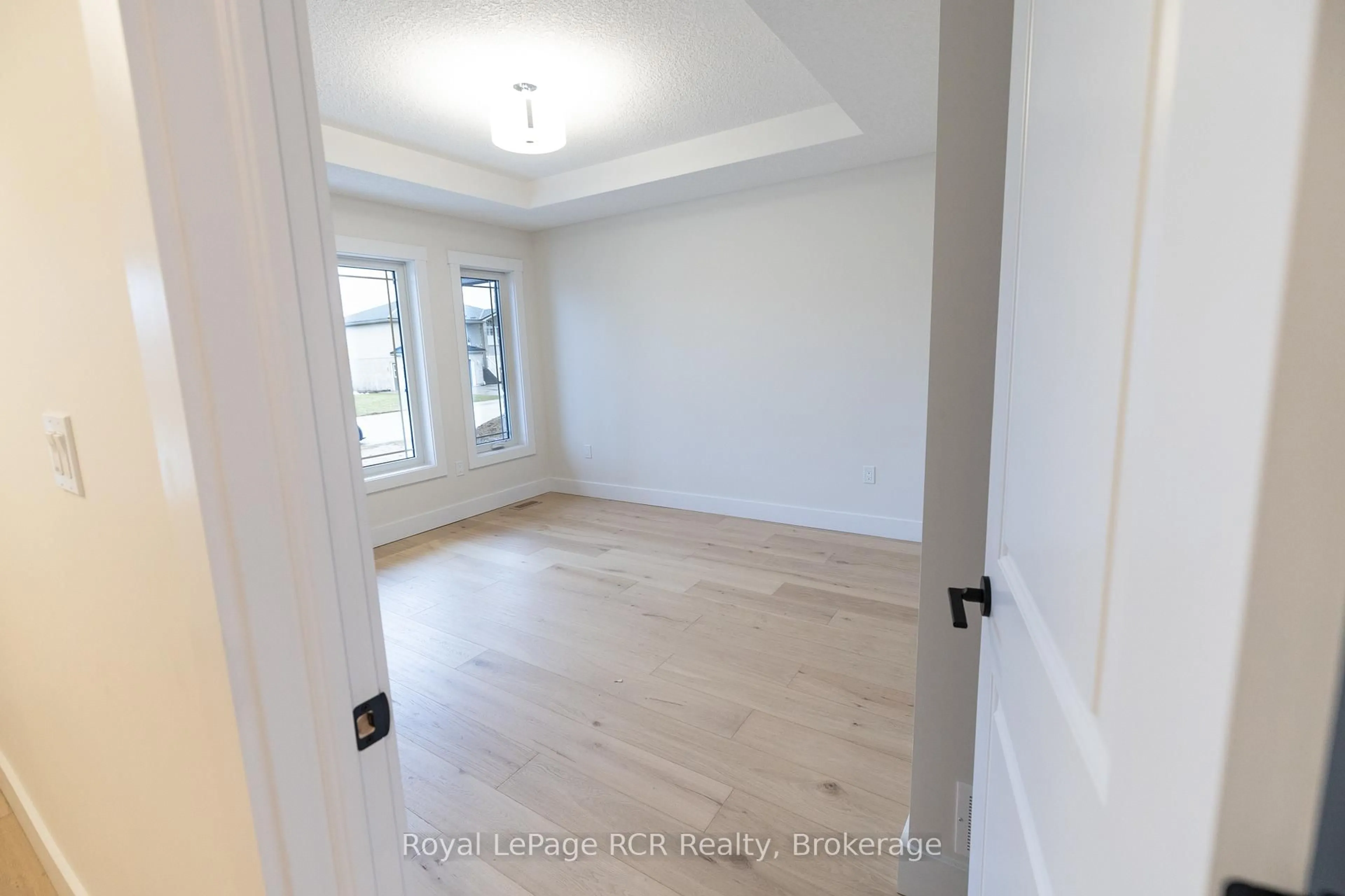 A pic of a room for 222 16th Avenue Cres, Hanover Ontario N4N 3V3