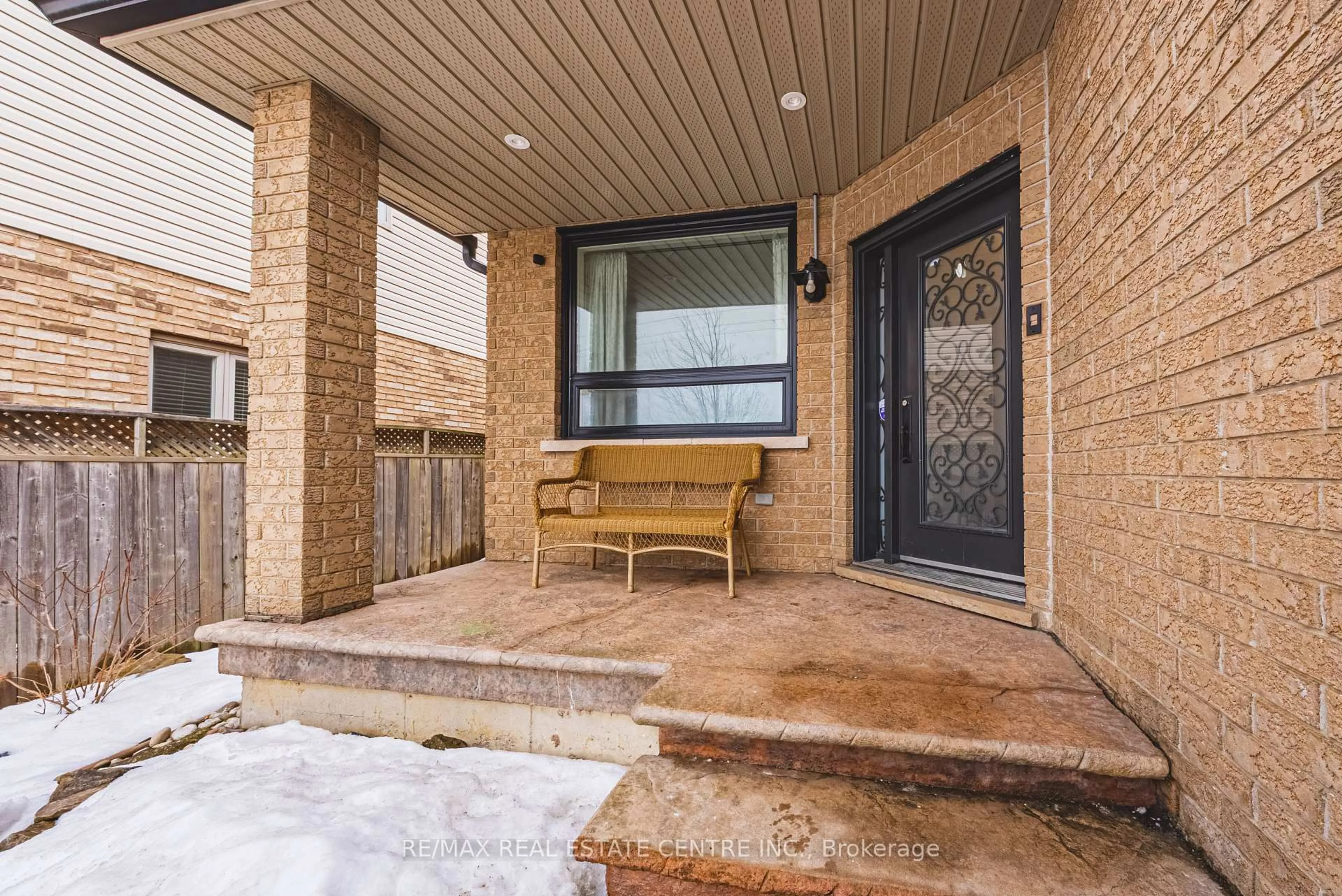 Unknown for 6 SECOND Rd, Hamilton Ontario L8J 2R8