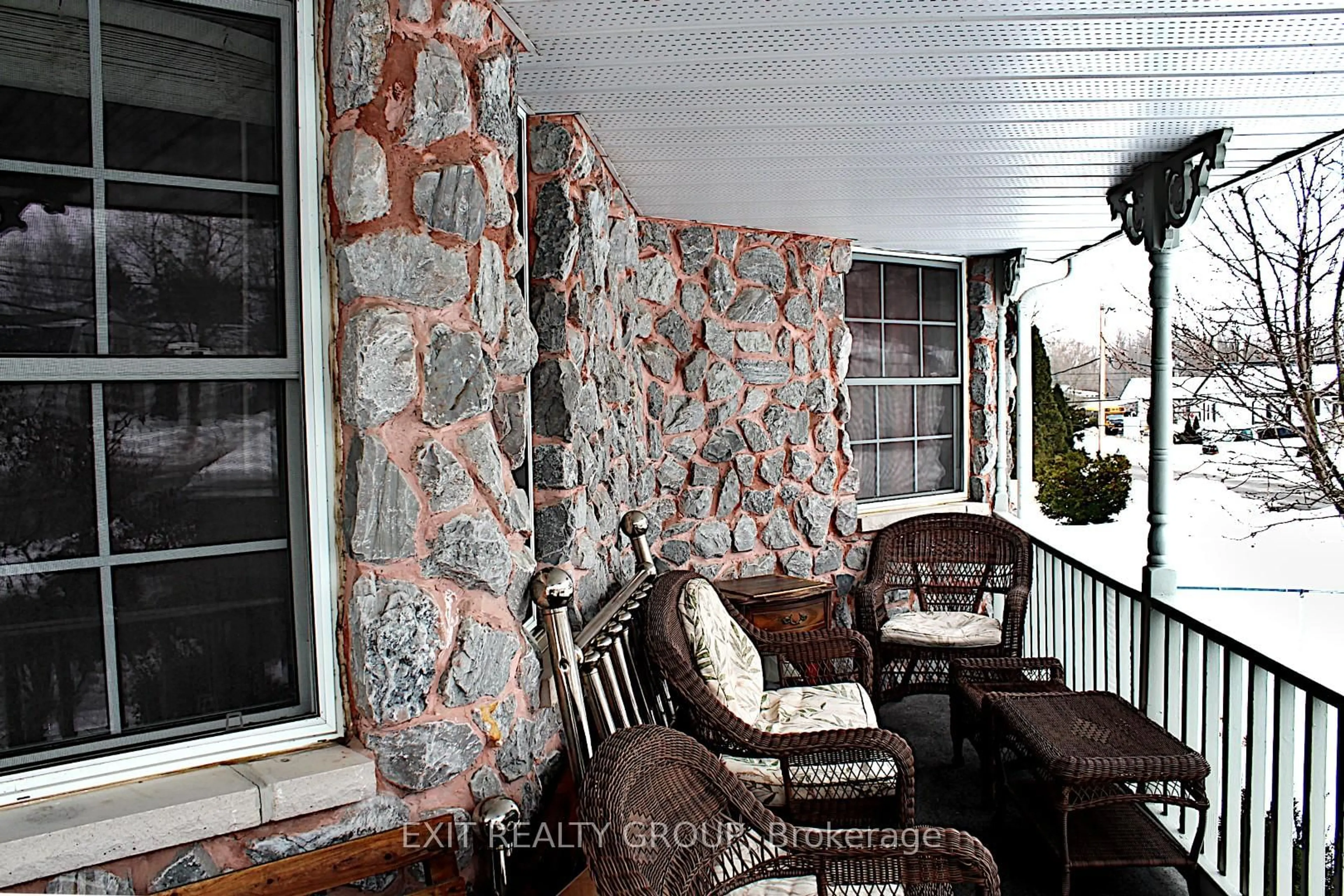 Patio, street for 189 Church St, Stirling Ontario K0K 3E0