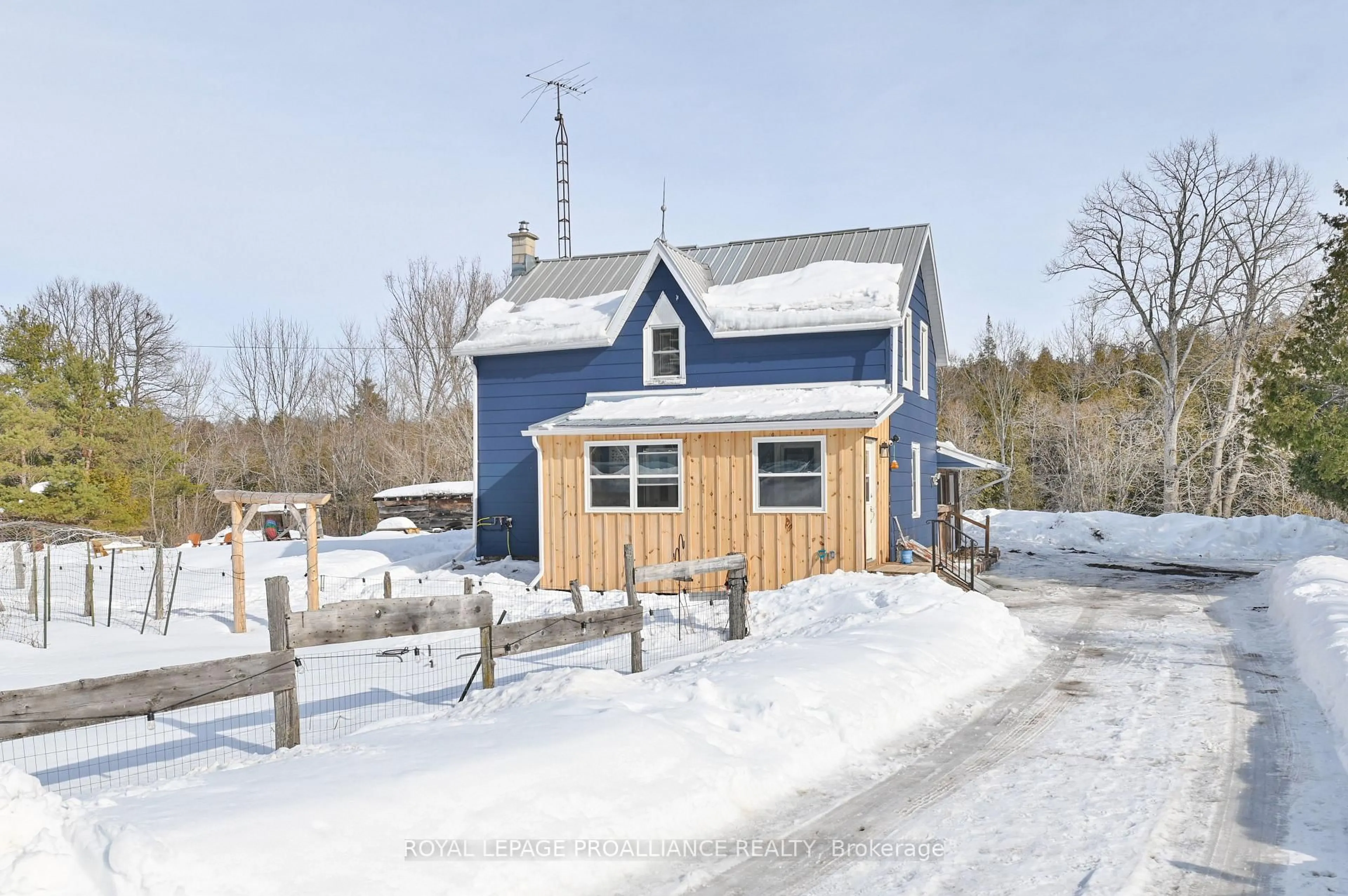 A pic from outside/outdoor area/front of a property/back of a property/a pic from drone, building for 369 5th Concession Rd, Kaladar Ontario K0H 1P0