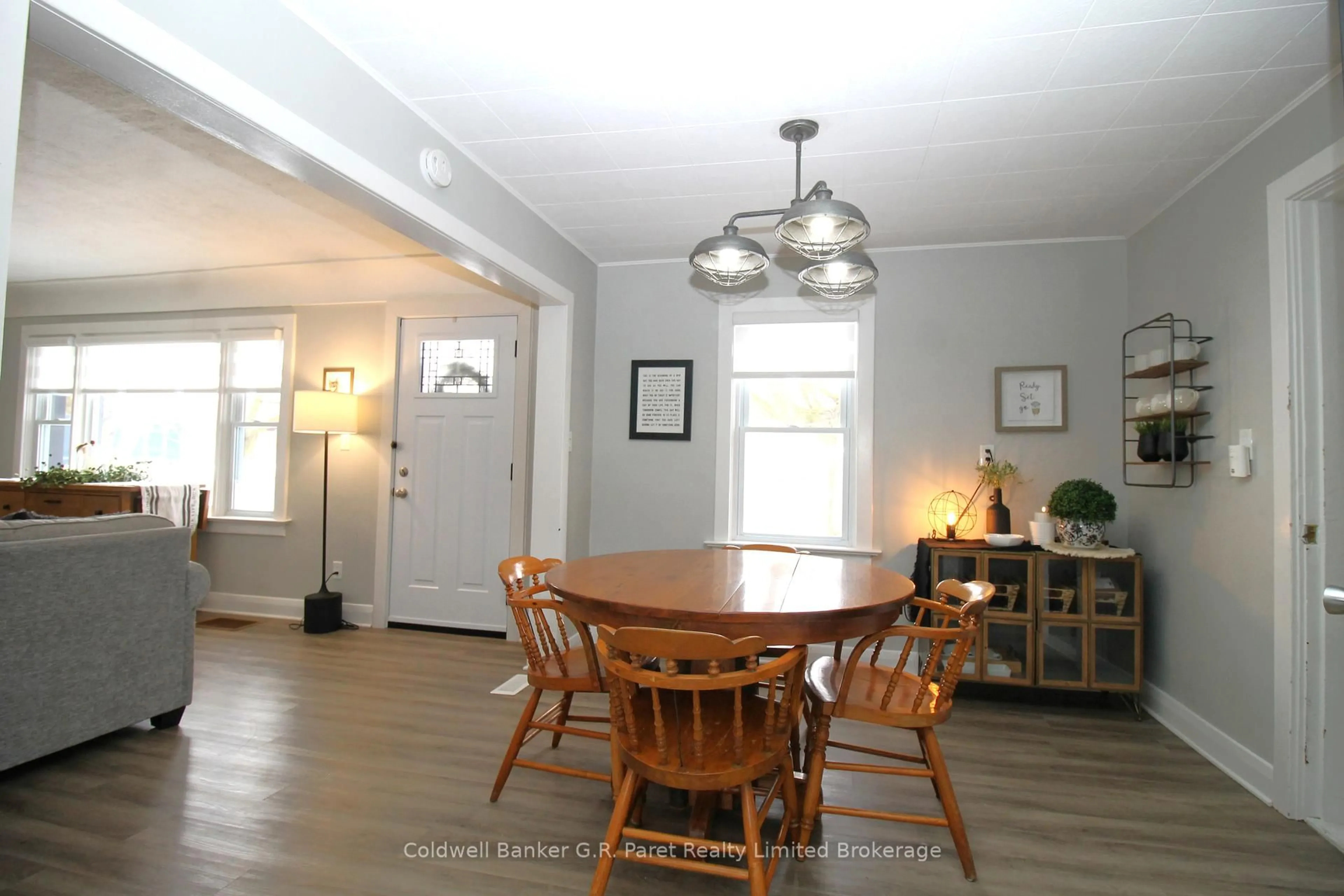 Dining room, wood/laminate floor for 36 Hardy Ave, Tillsonburg Ontario N4G 3X1