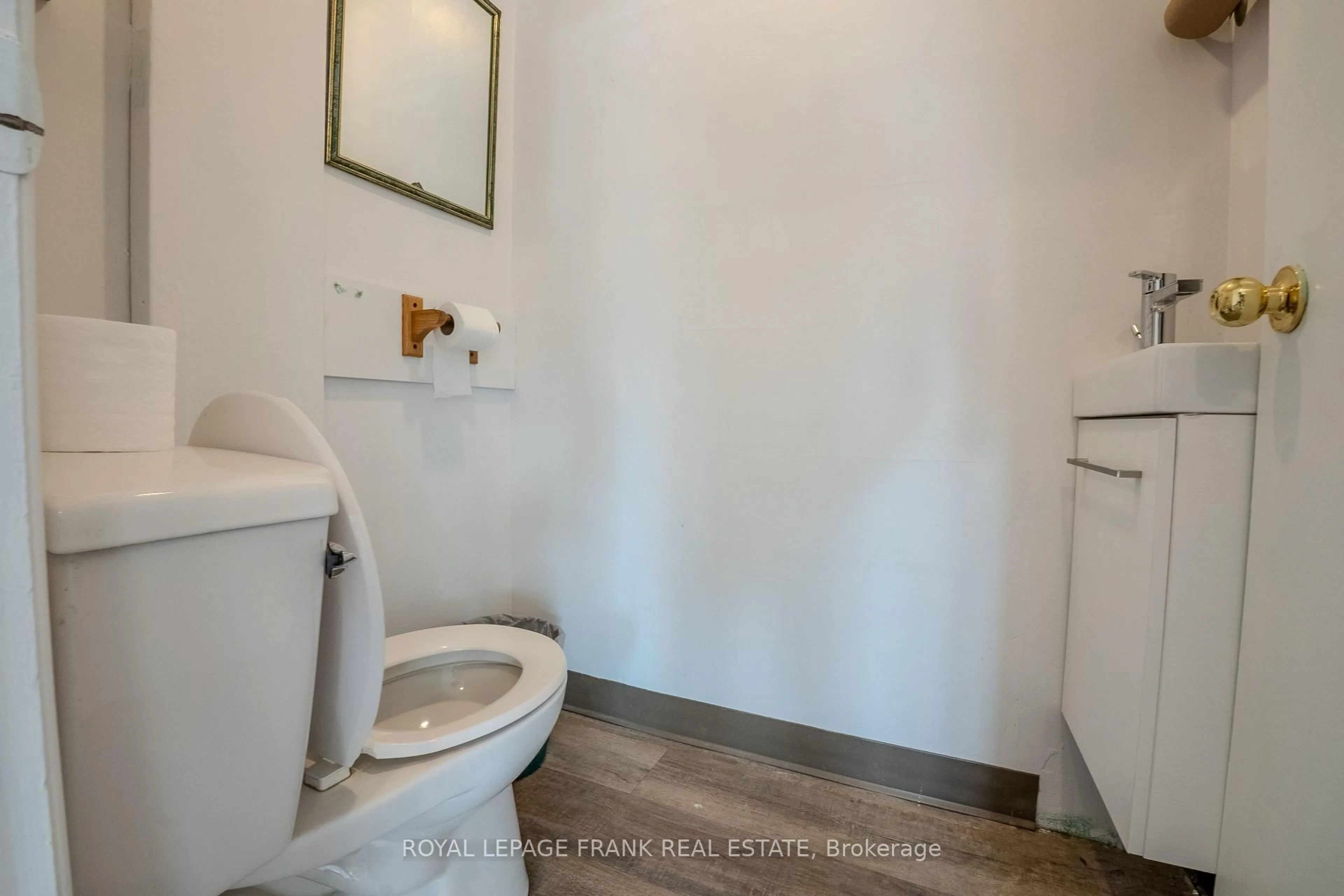 Standard bathroom, unknown for 4075 County Rd 121, Kawartha Lakes Ontario K0M 2A0