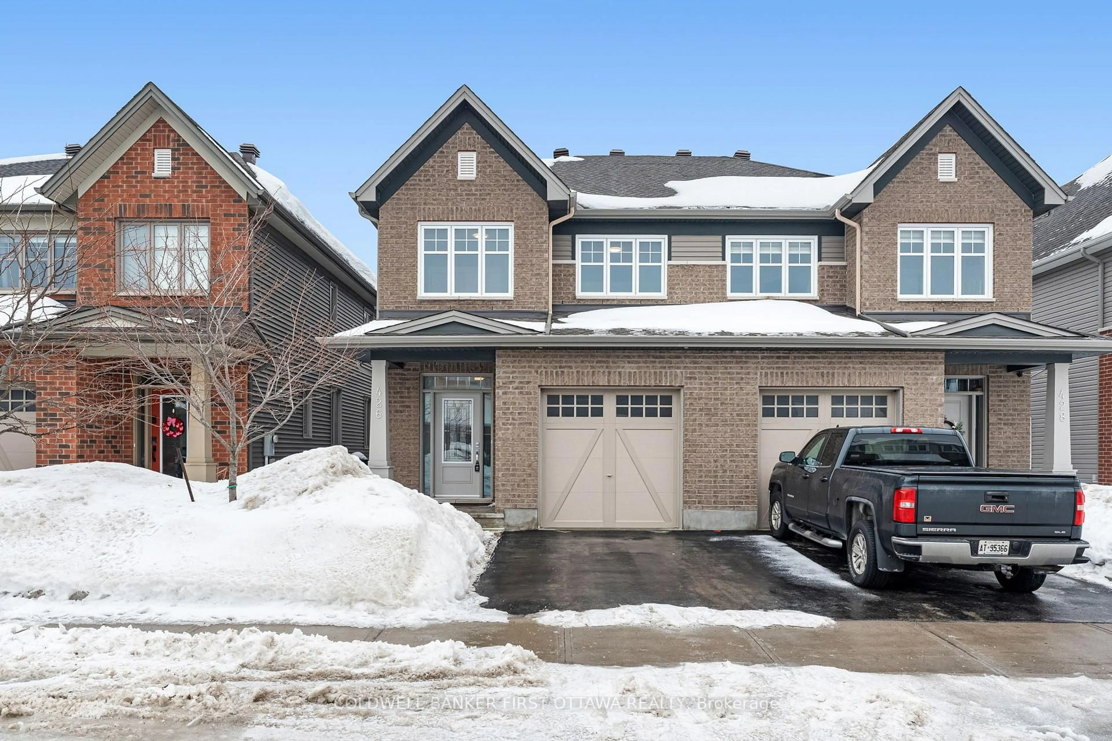 Home with brick exterior material, street for 426 WARMSTONE Dr, Stittsville Ontario K2S 0W2