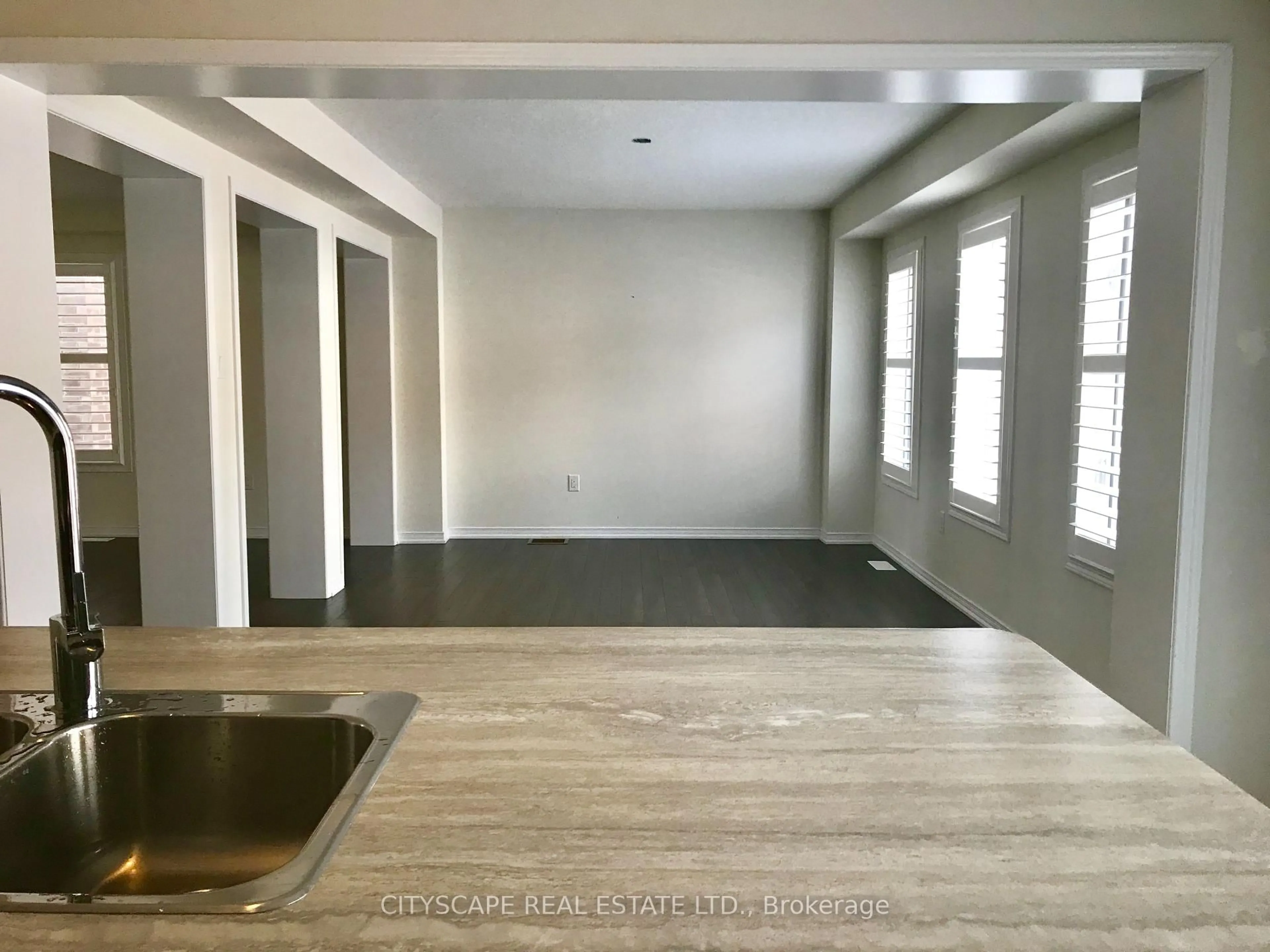 A pic of a room for 8600 Sweet Chestnut Dr, Niagara Falls Ontario L2H 2Y6