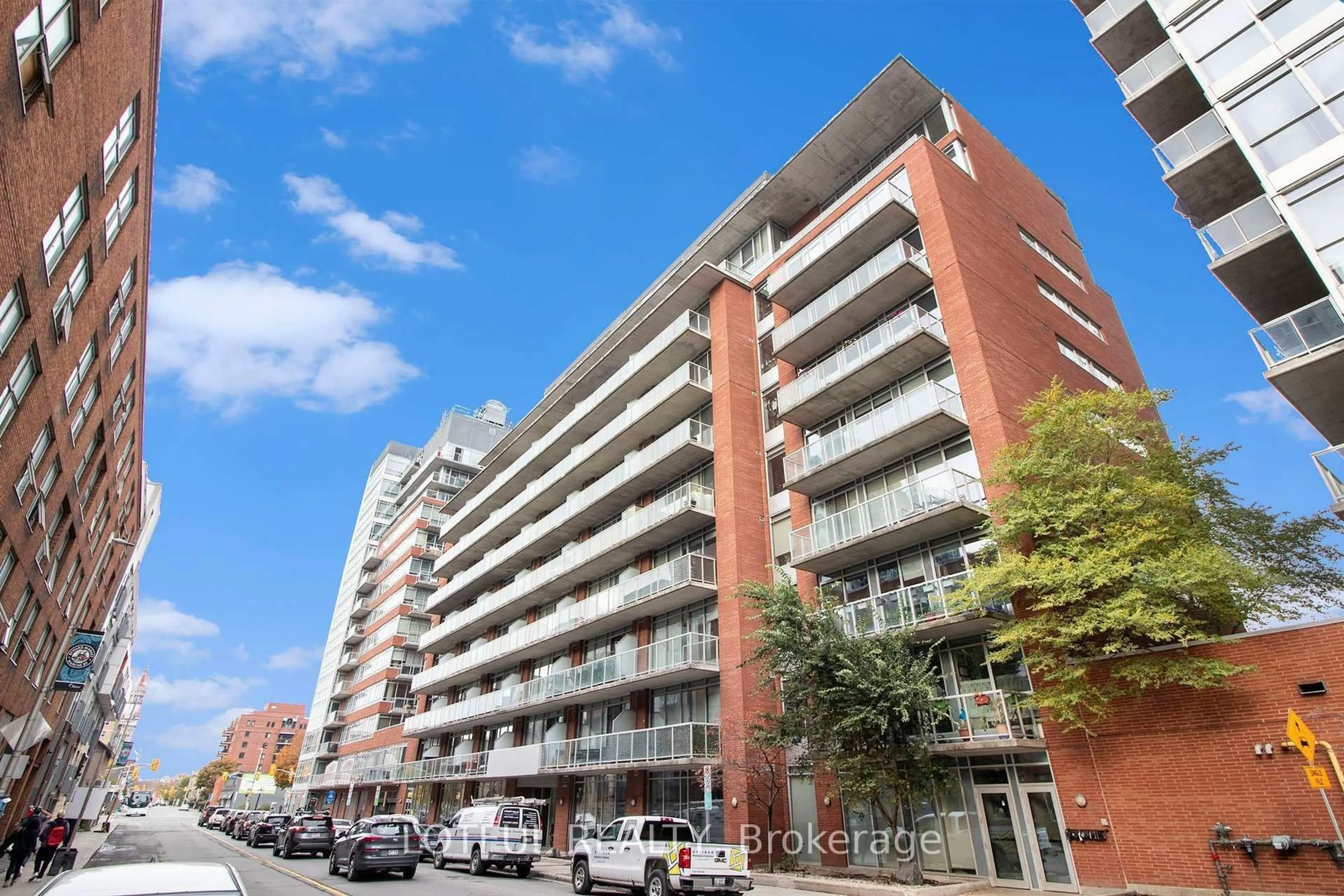 Unknown for 383 Cumberland St #201, Ottawa Ontario K1N 1J7